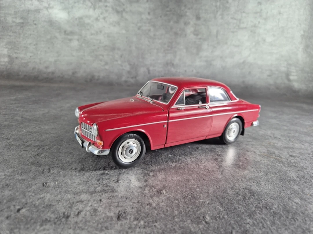 Modellbil. Volvo Amazon.
