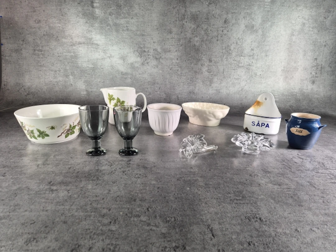 Parti diverse. Bl.a. 2st Iittala glas.