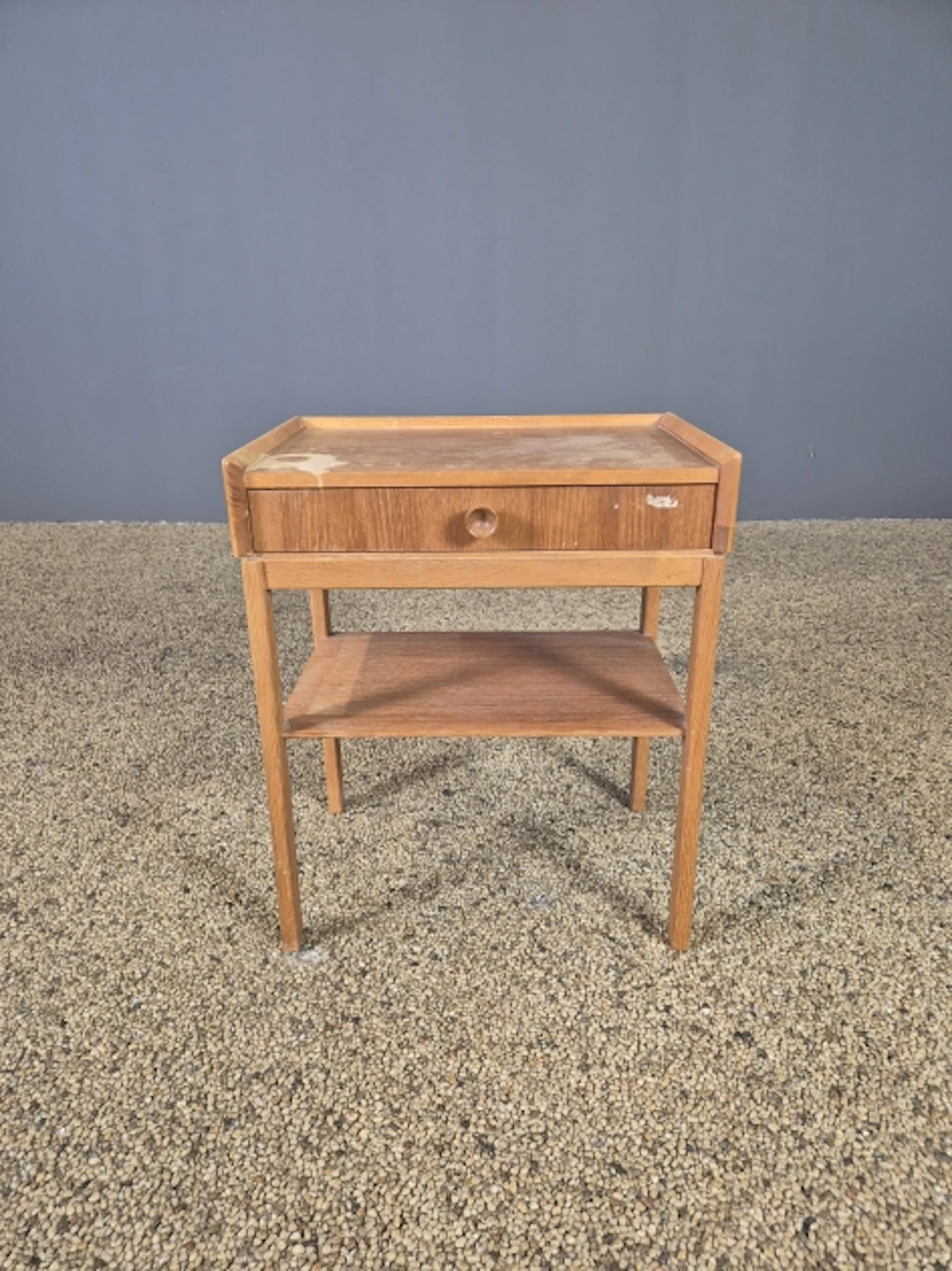 Sängbord. Teak.
