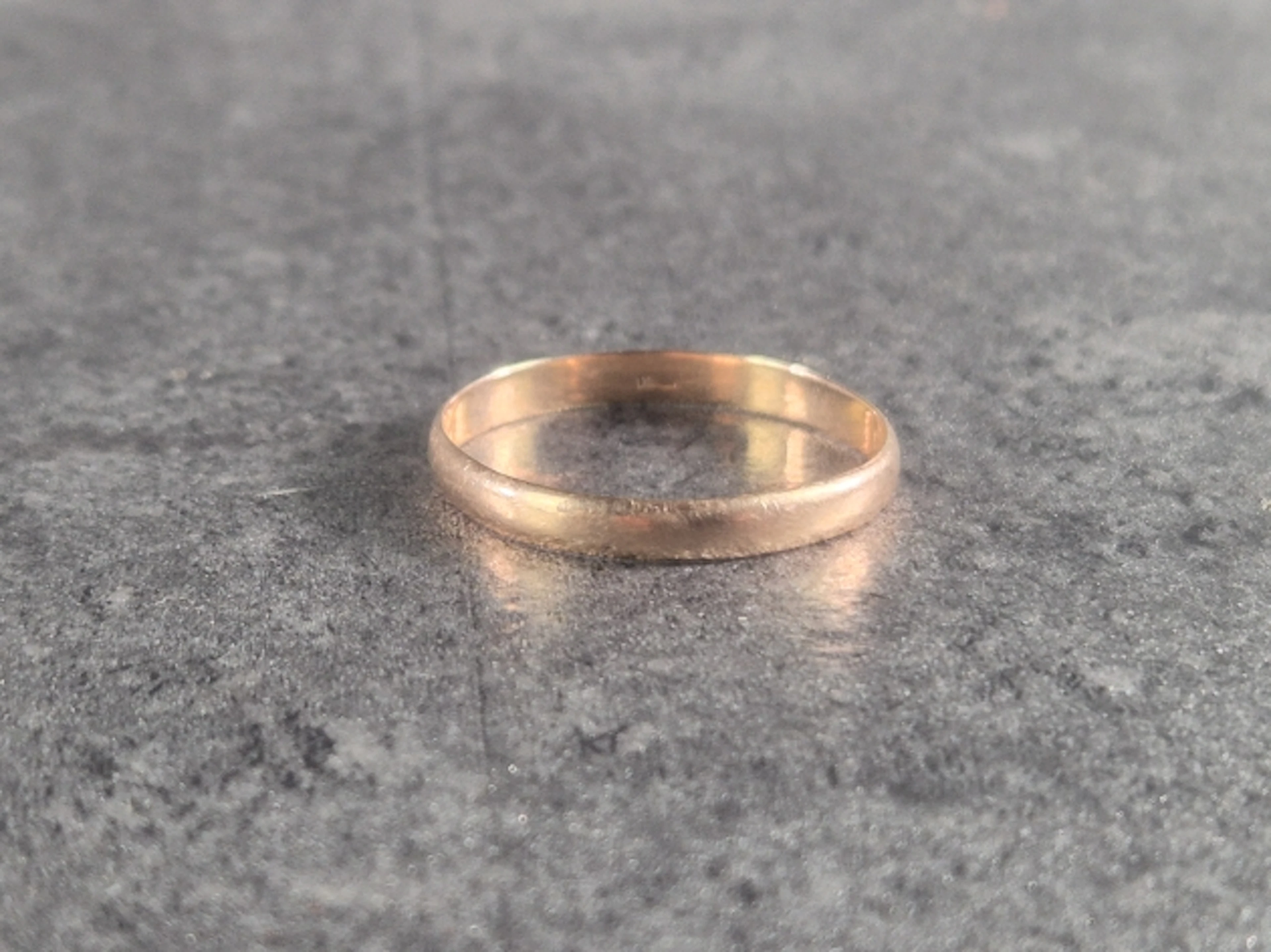 Ring. 14K.