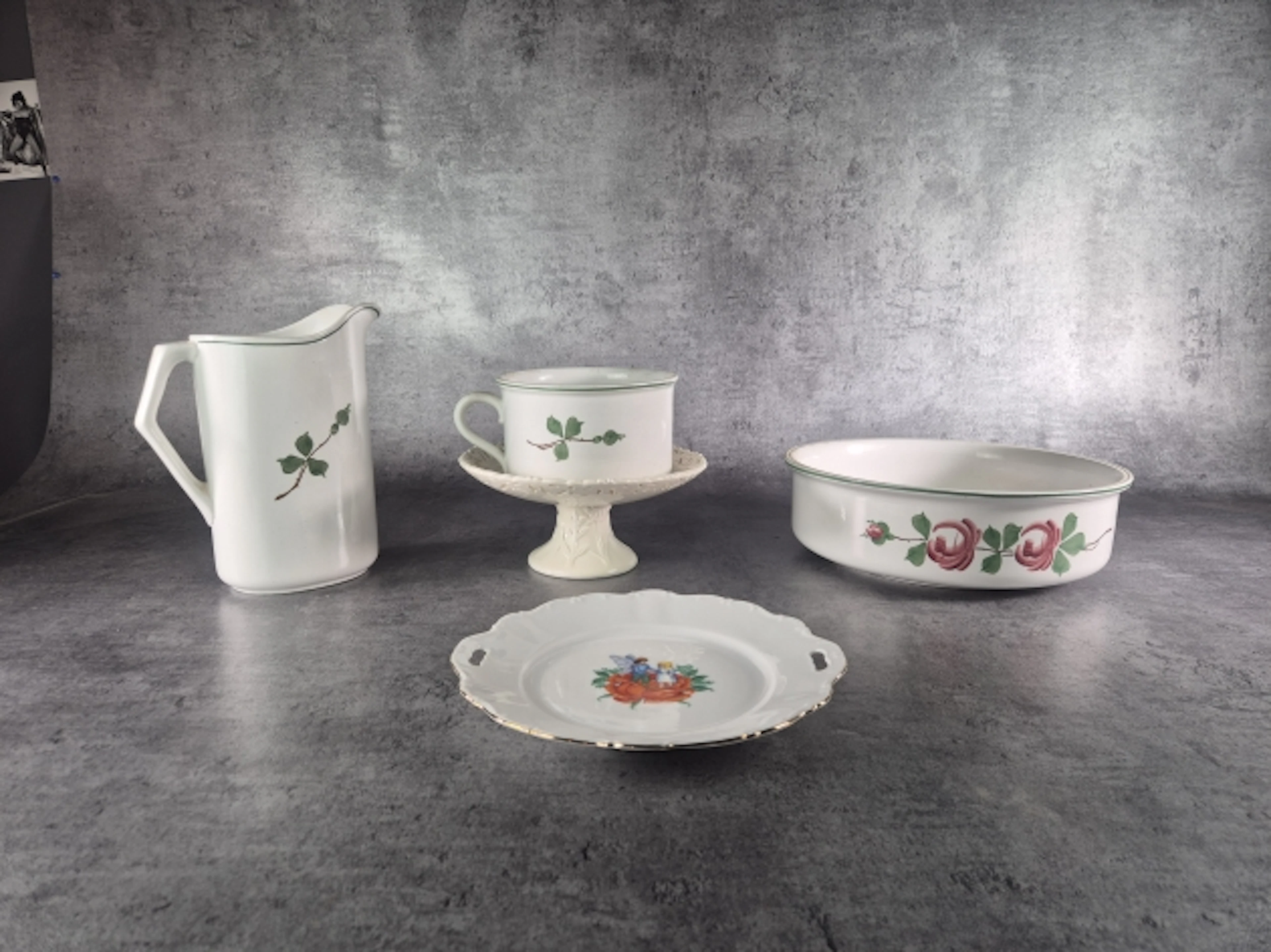 Parti porslin. Bl.a. tvätt-set, Gefle.