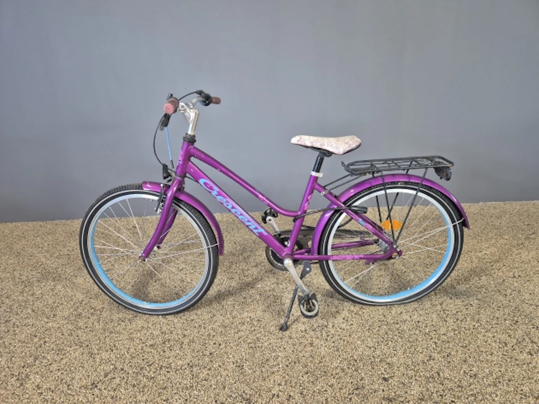 Flickcykel. Ramstorlek 15". Däckstorlek 24".