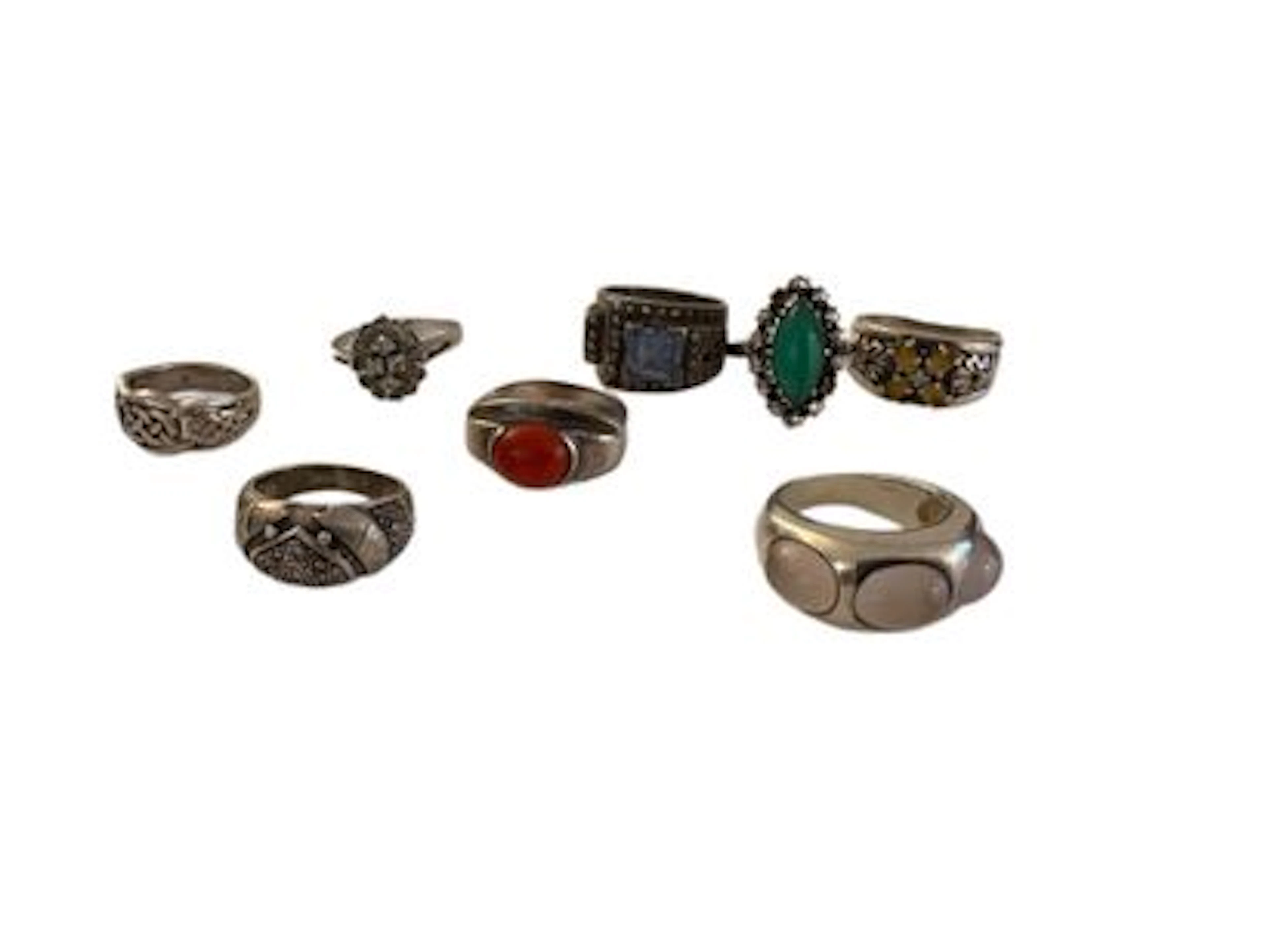 SET OF 8 SILVER RINGS - Lot 127