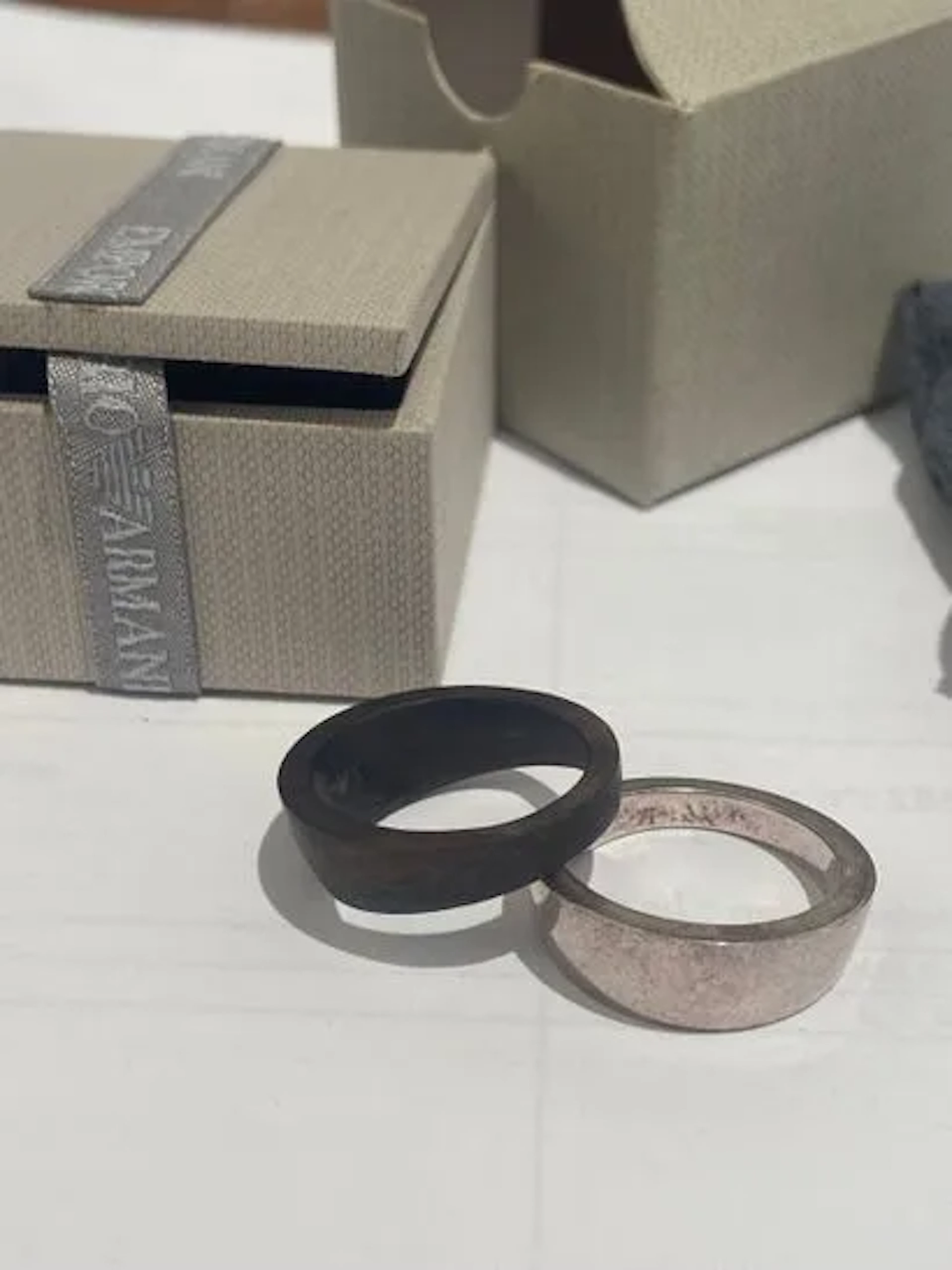 ARMANI - Lot 136