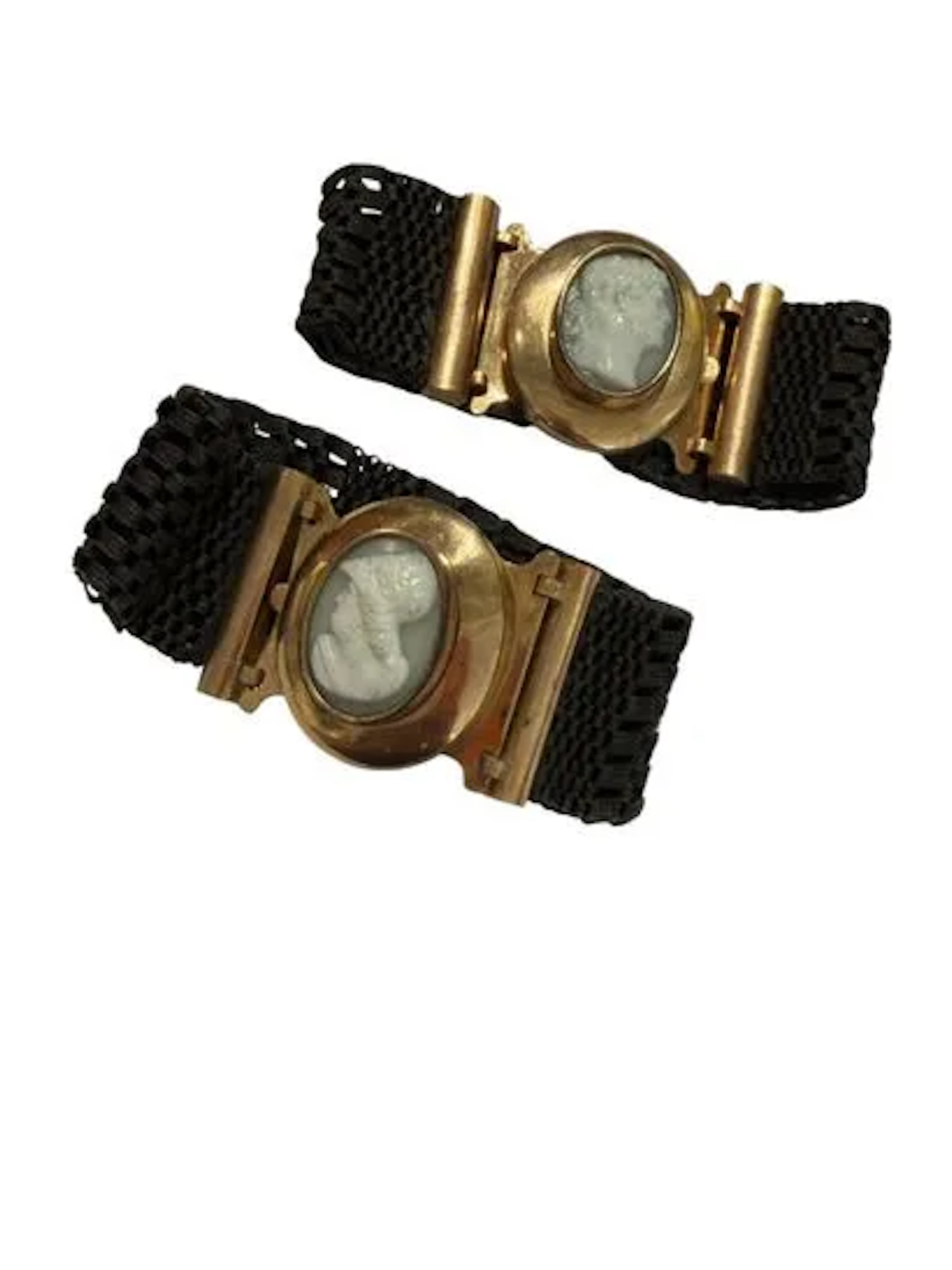 IN ANTIQUE STYLE - Lot 184