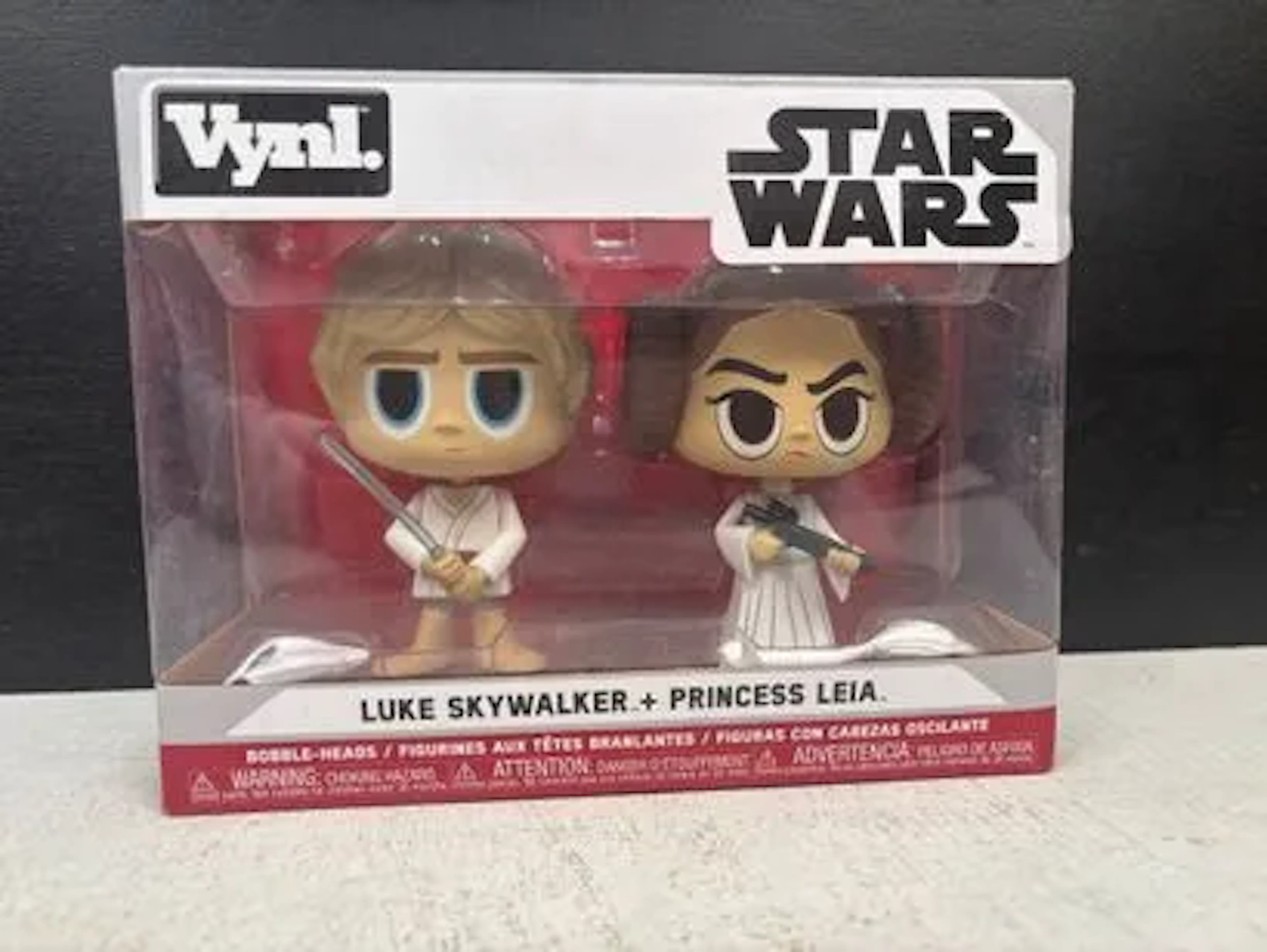 VYNL. STAR WARS - LUKE SKYWALKER & PRINCESS LEIA - Lot 289