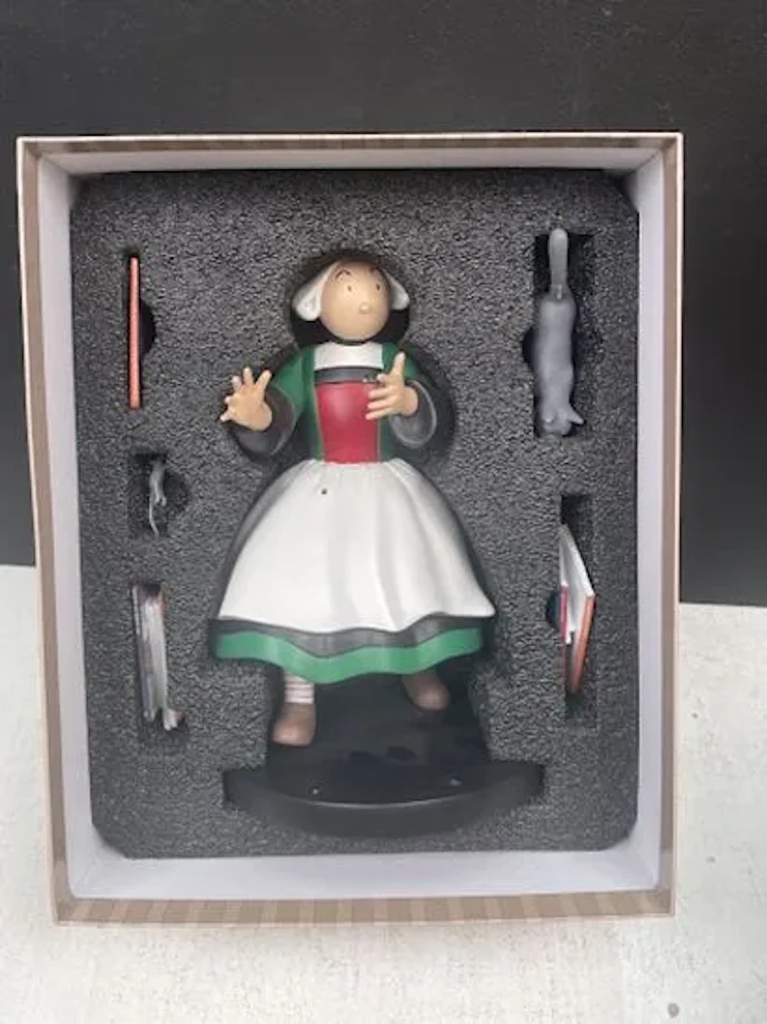 PLASTOY / COLLECTOYS - Bécassine: Bécassine with a Stack of - Lot 84