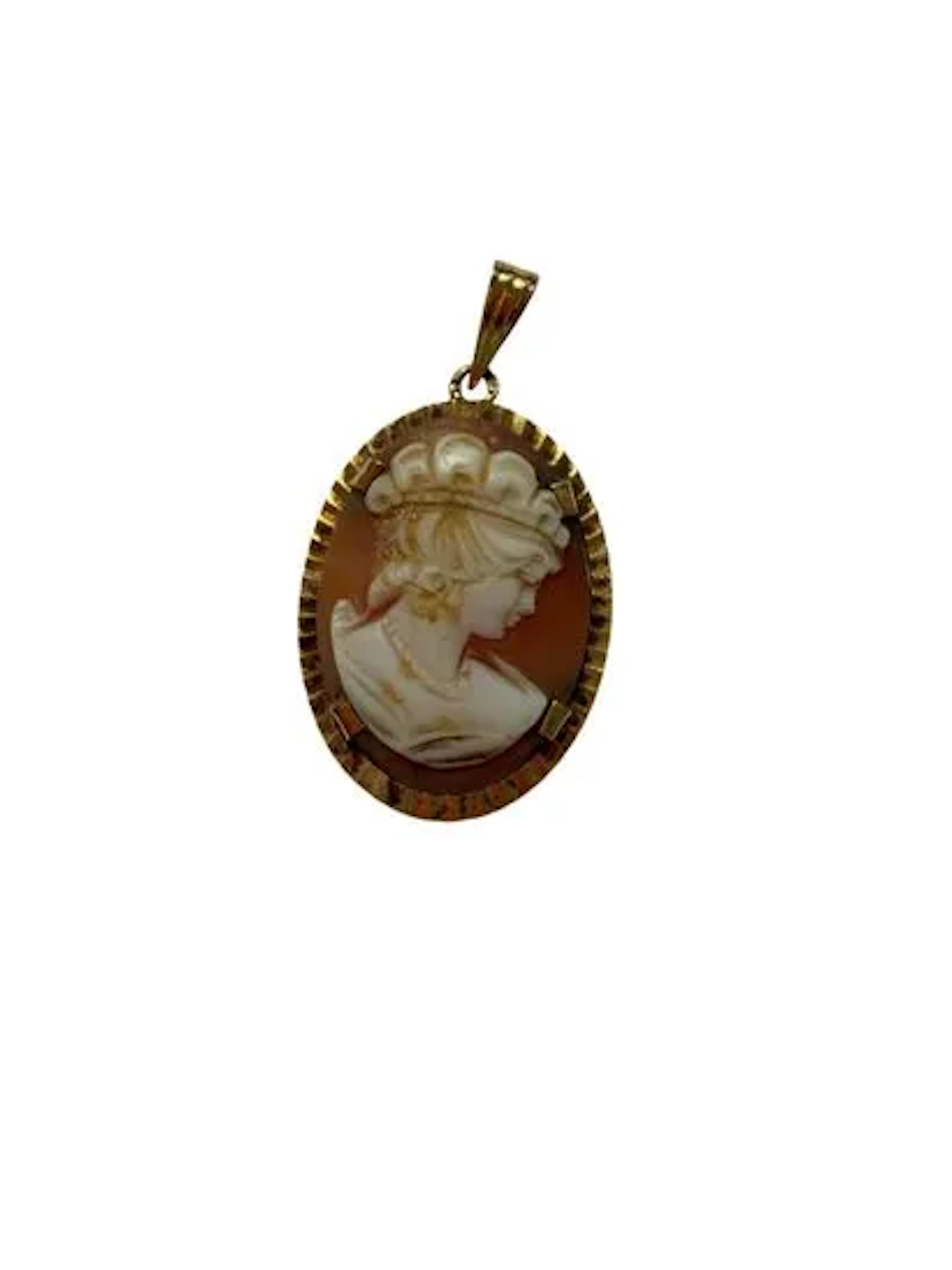 GOLD CAMEÉ PENDANT - Lot 73