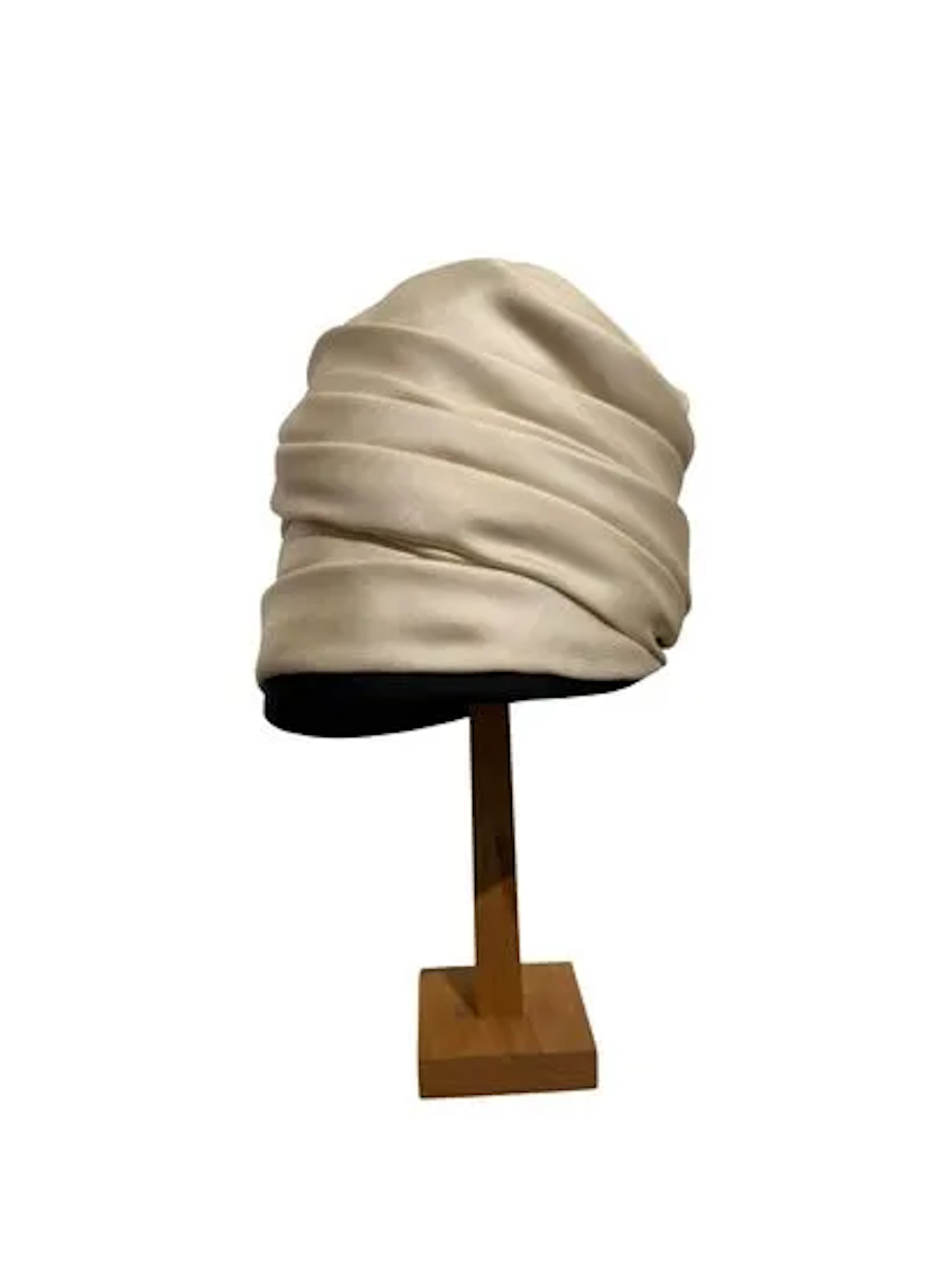 YVES SAINT LAURENT - Lot 8