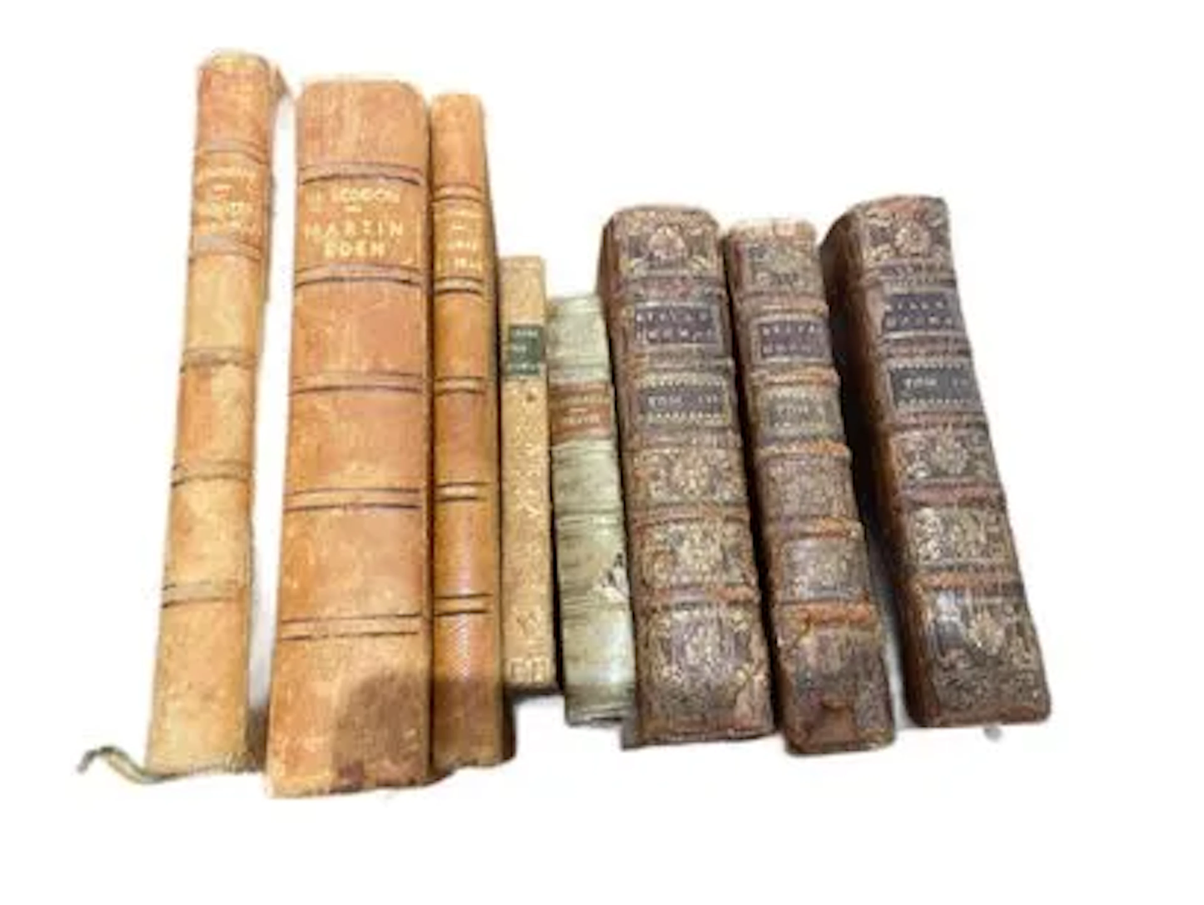 LOT OF ANTIQUE BOOKS - Lot 395