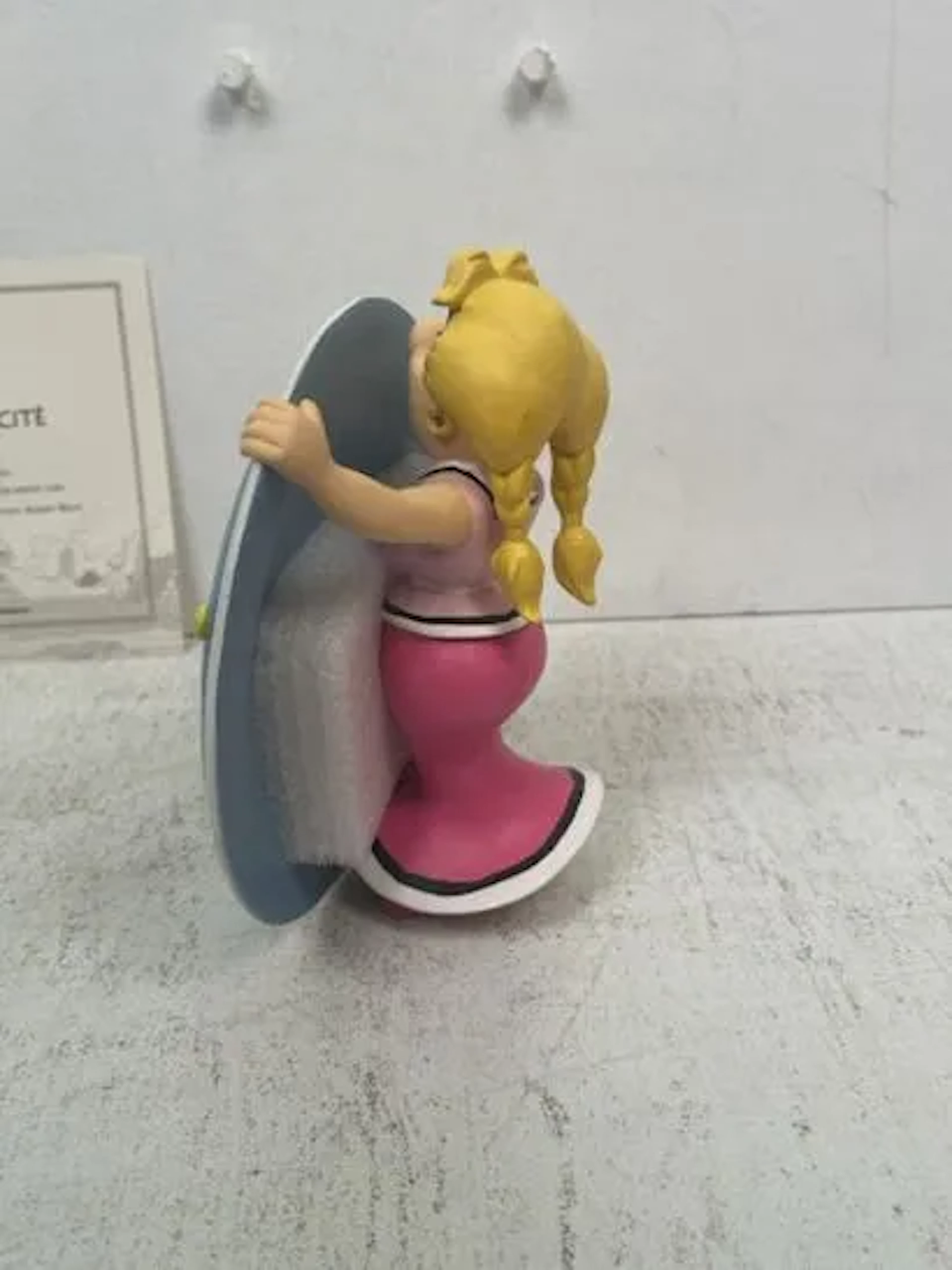 Hachette / Astérix - Bonemine "Dans La Rose et le Glaive" - - Lot 28