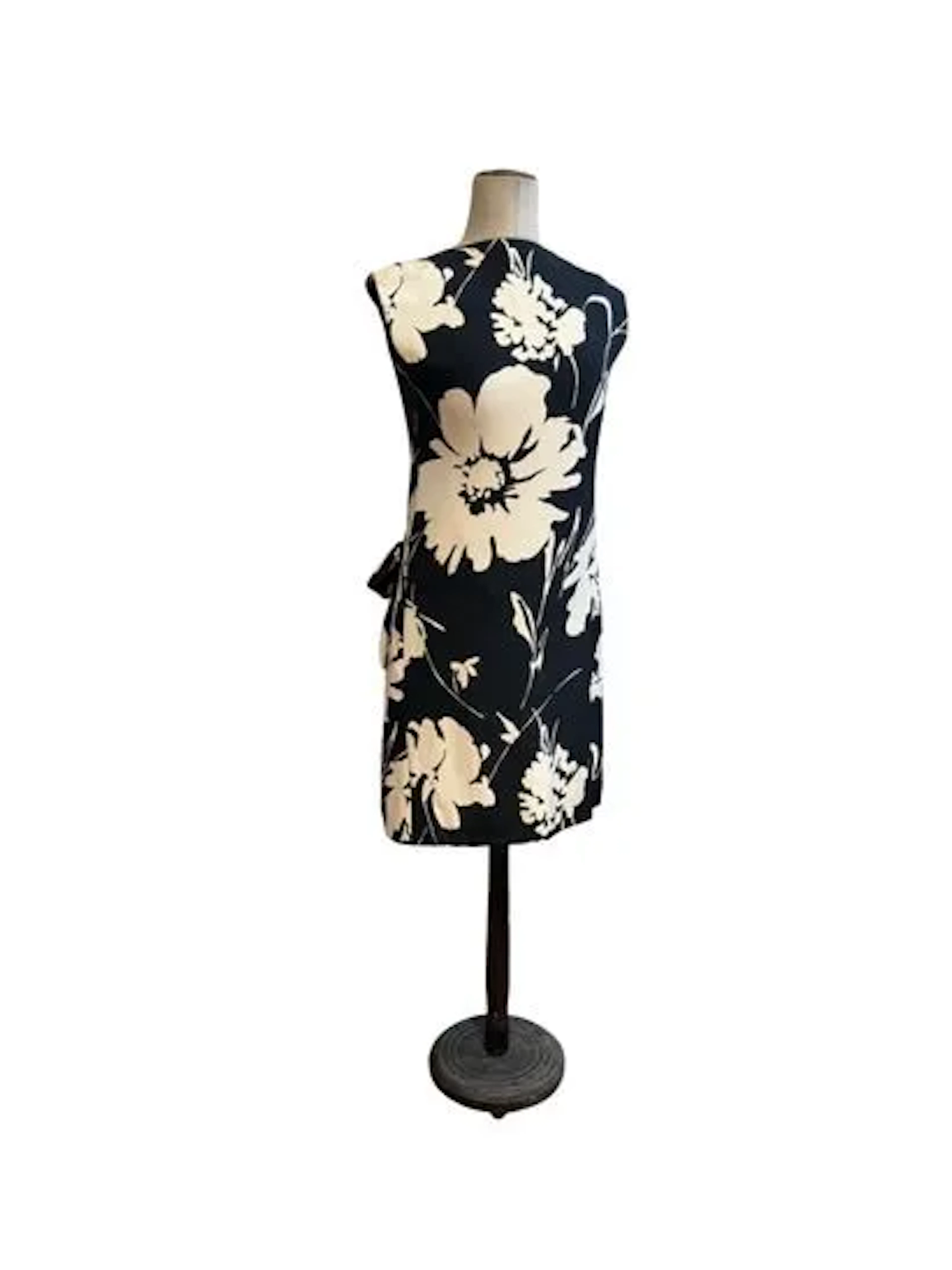 YVES SAINT LAURENT - Lot 34