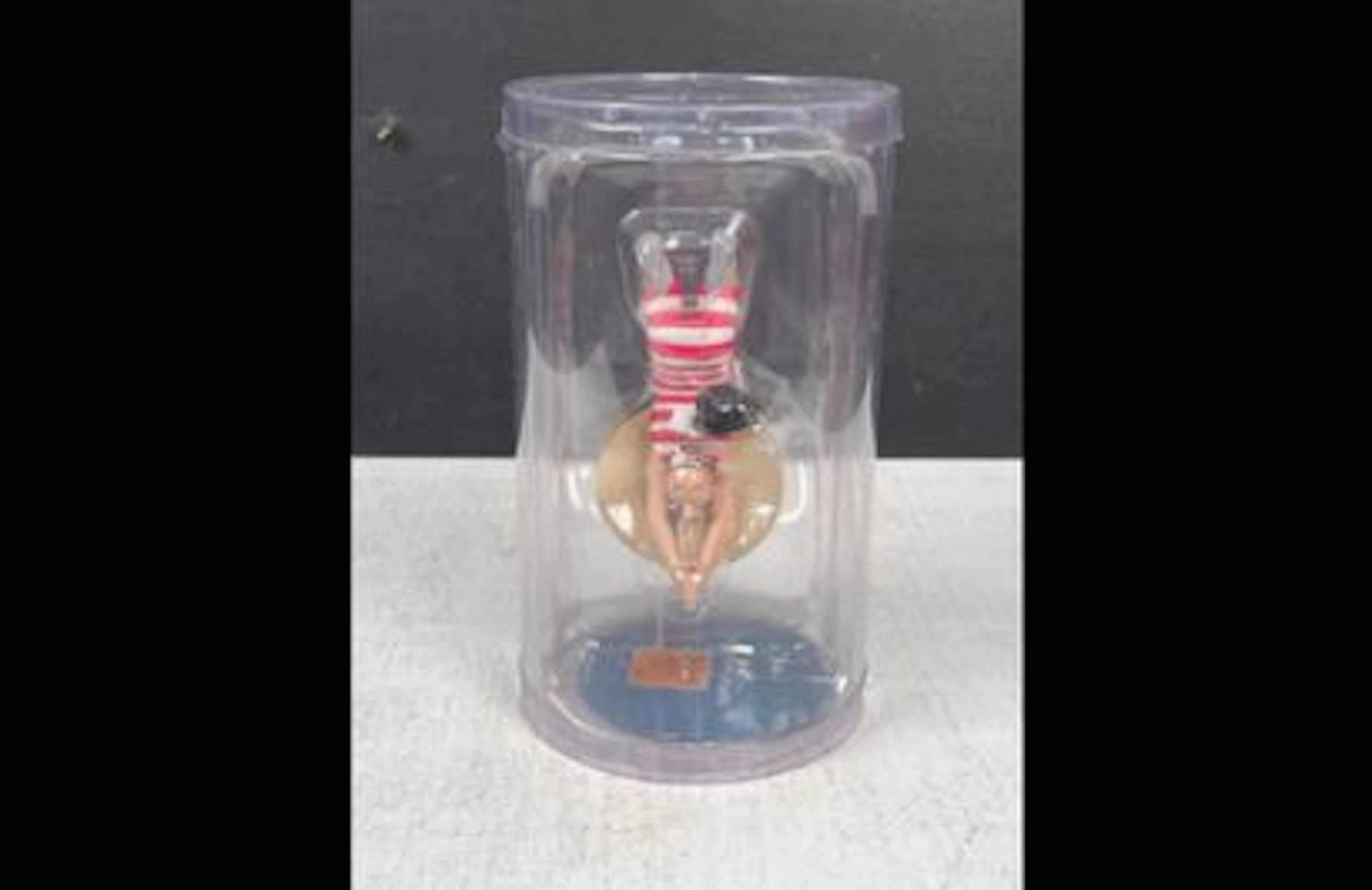 Figurine Dupont en tenue de baigneur - Lot 135