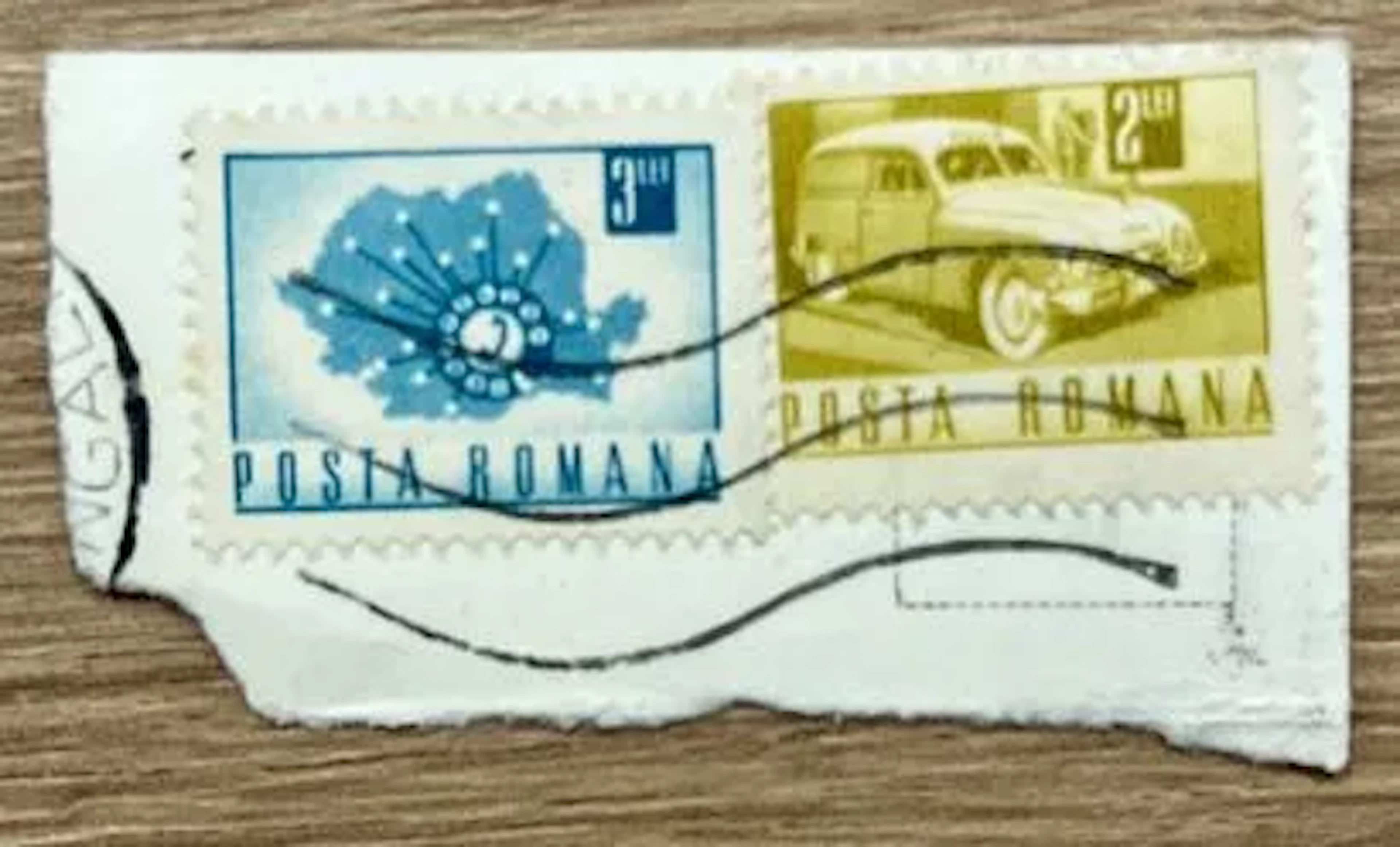 ROUMANIE - Deux timbres « Posta Romana », automobiles - Lot 299