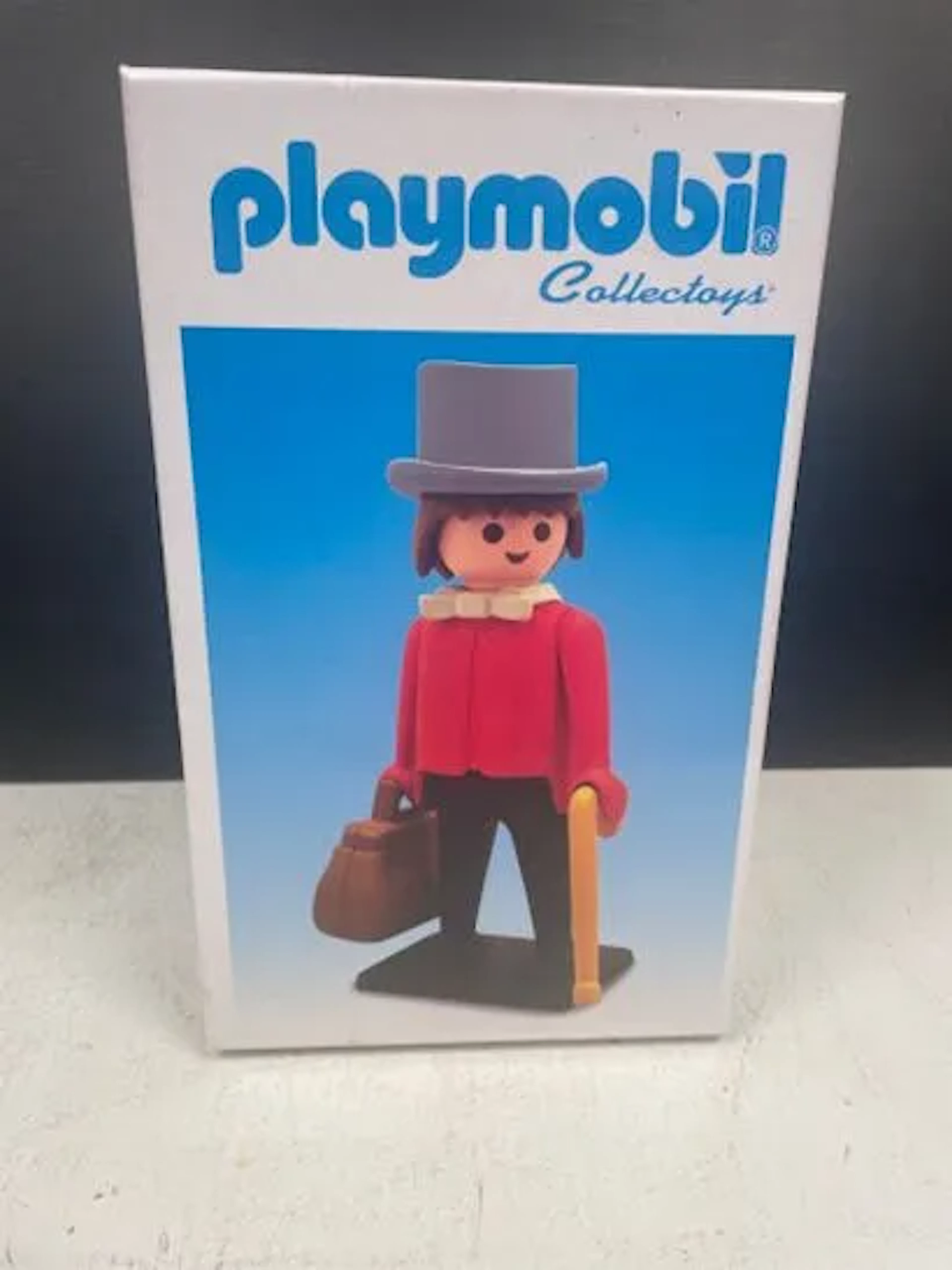 Playmobil Collectoys (Plastoy) - "The Gentleman of the Wild - Lot 92