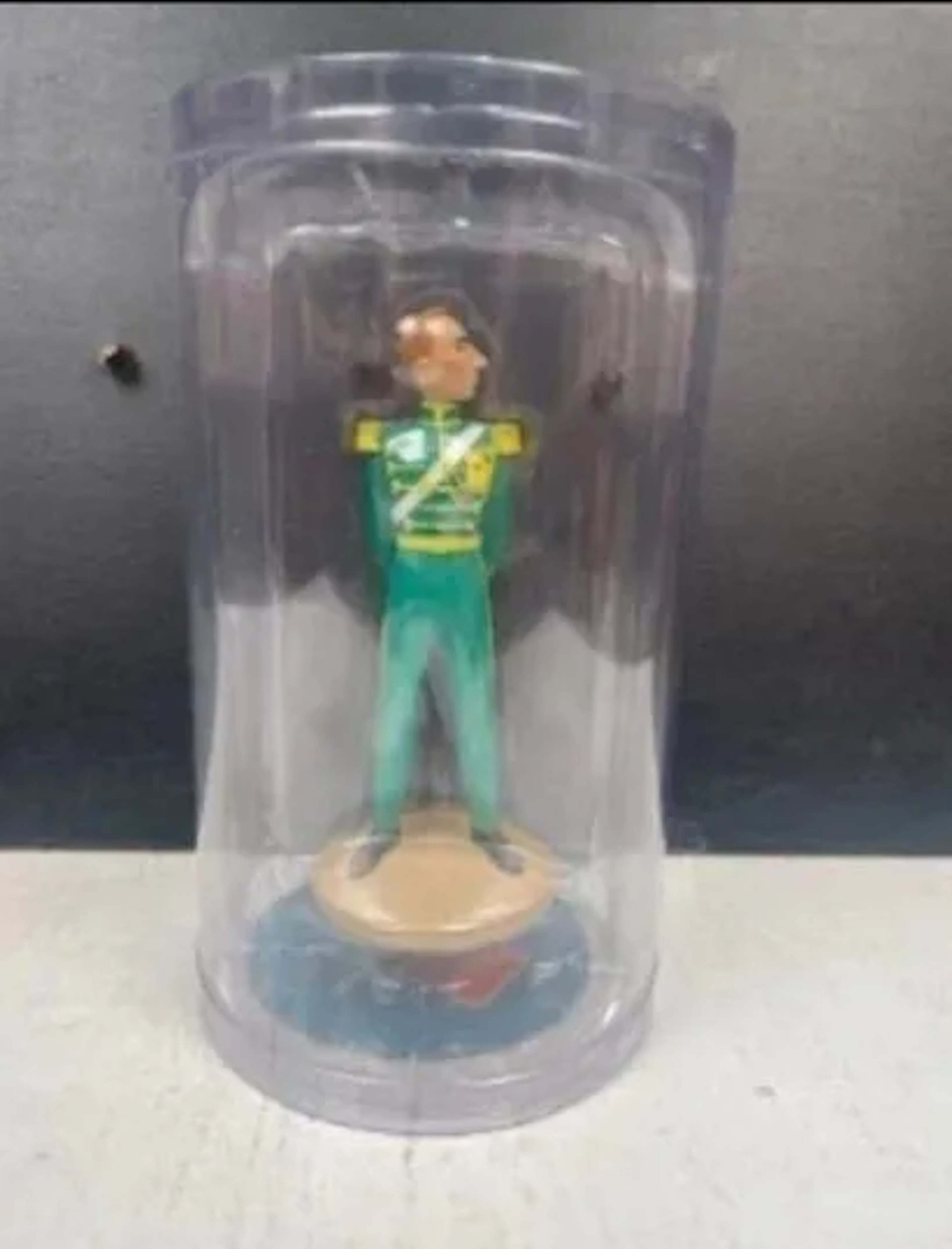 Figurine Tintin en uniforme d'officier syldave - Le Sceptre - Lot 240