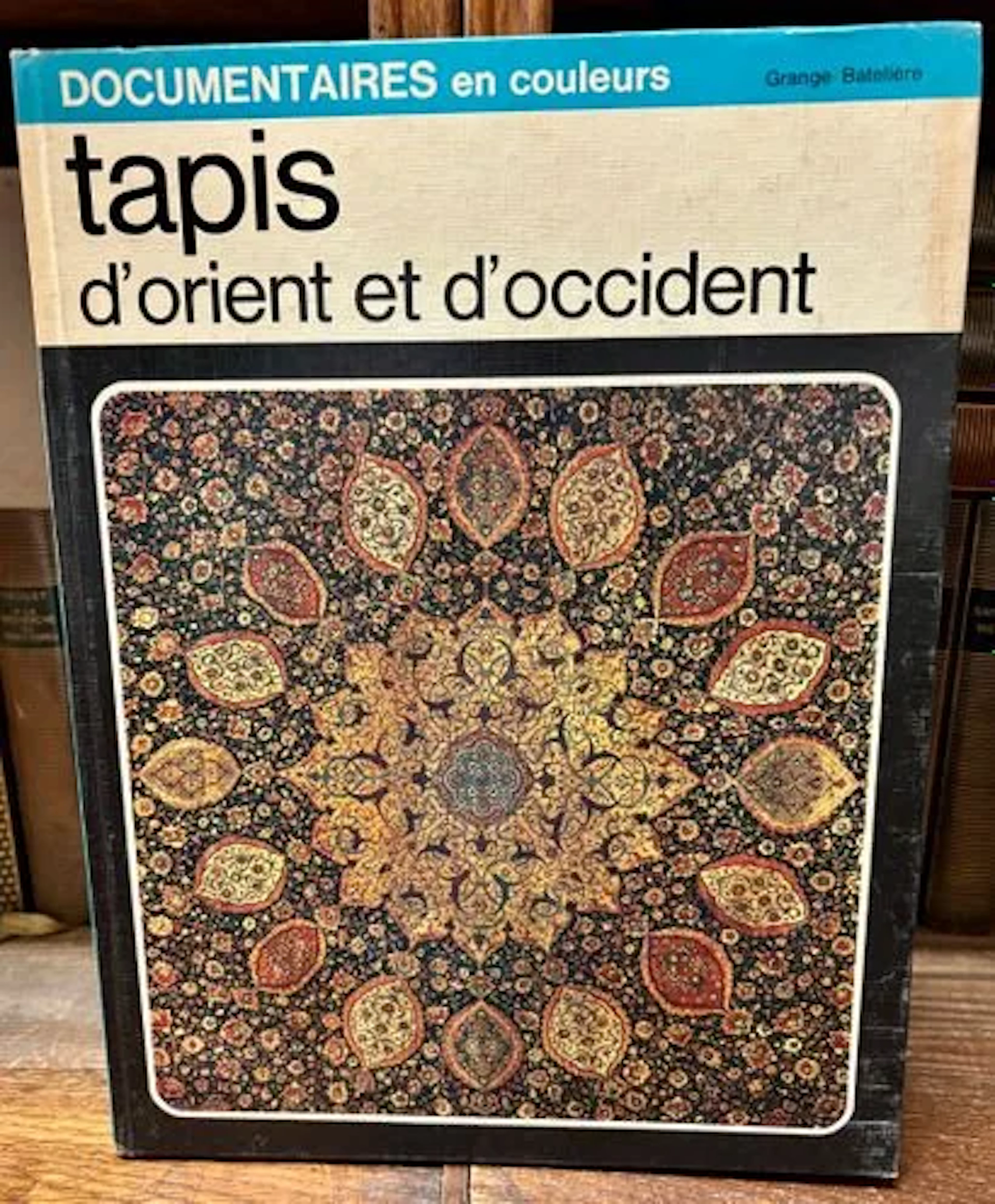 VIALE FERRERO (Mercedes). Oriental and Western Rugs. - Lot 293