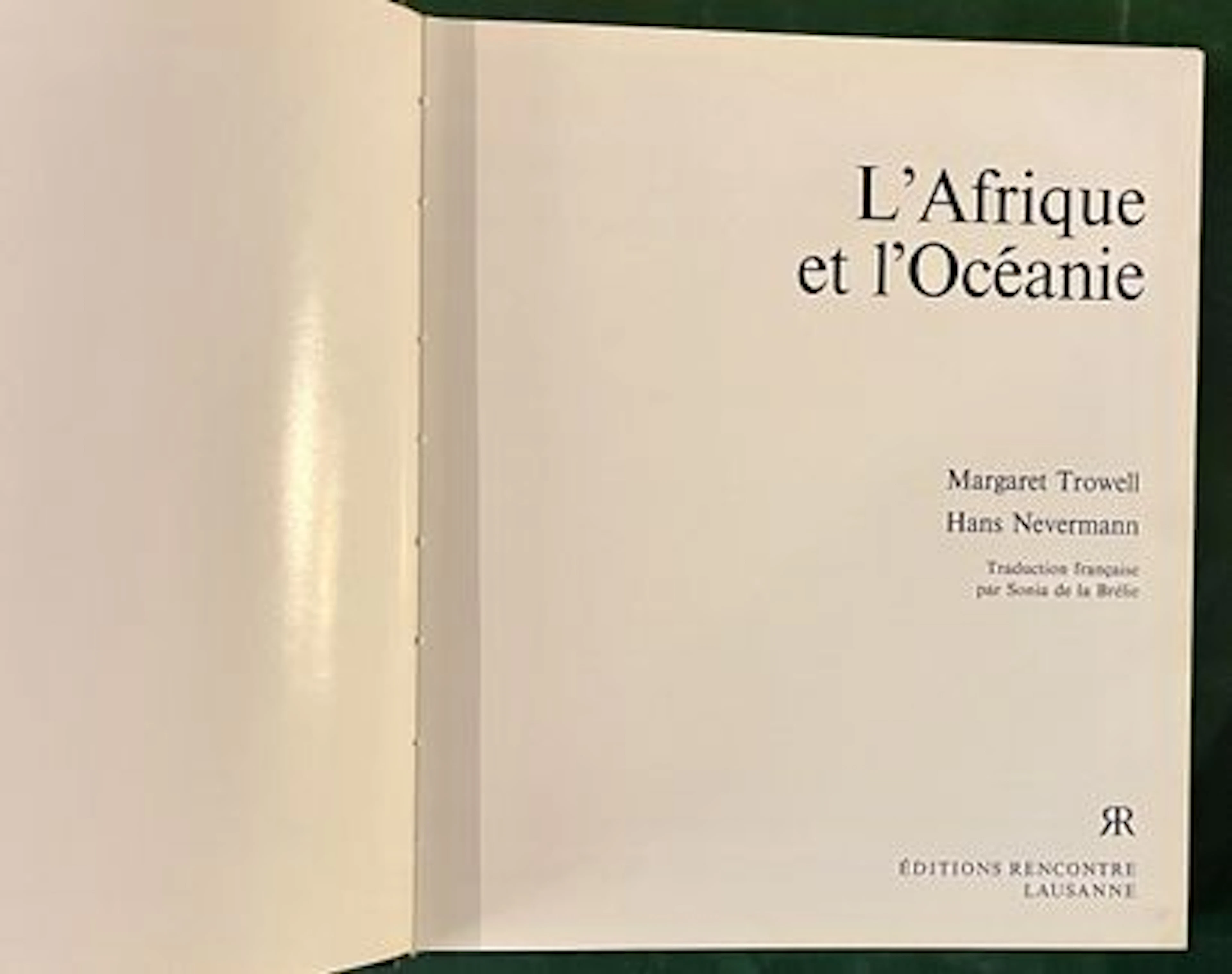 TROWELL (Margaret) & NEVERMANN (Hans). — AFRICA AND OCEA - Lot 249