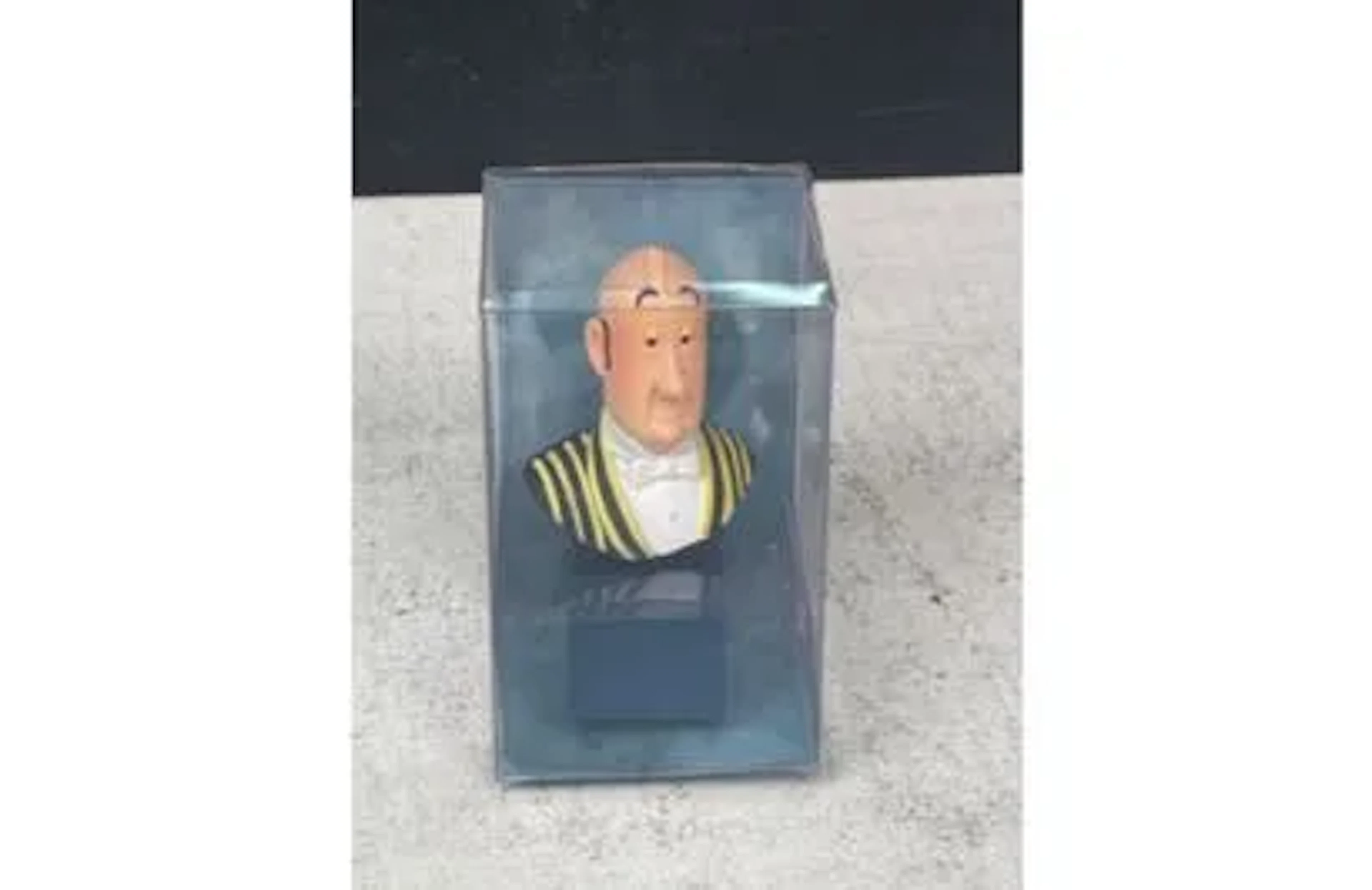 Petit Buste Nestor - Collection Tintin - Lot 250