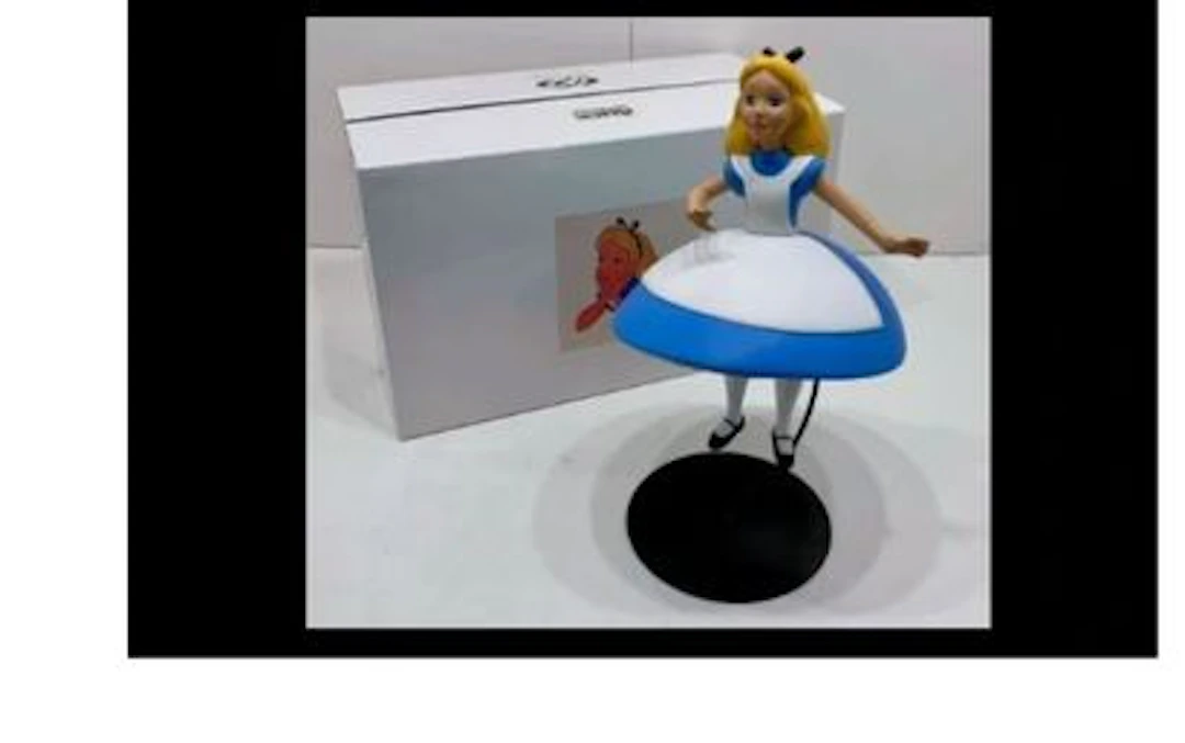 ALICE AU PAYS DES MERVEILLES - Lot 3