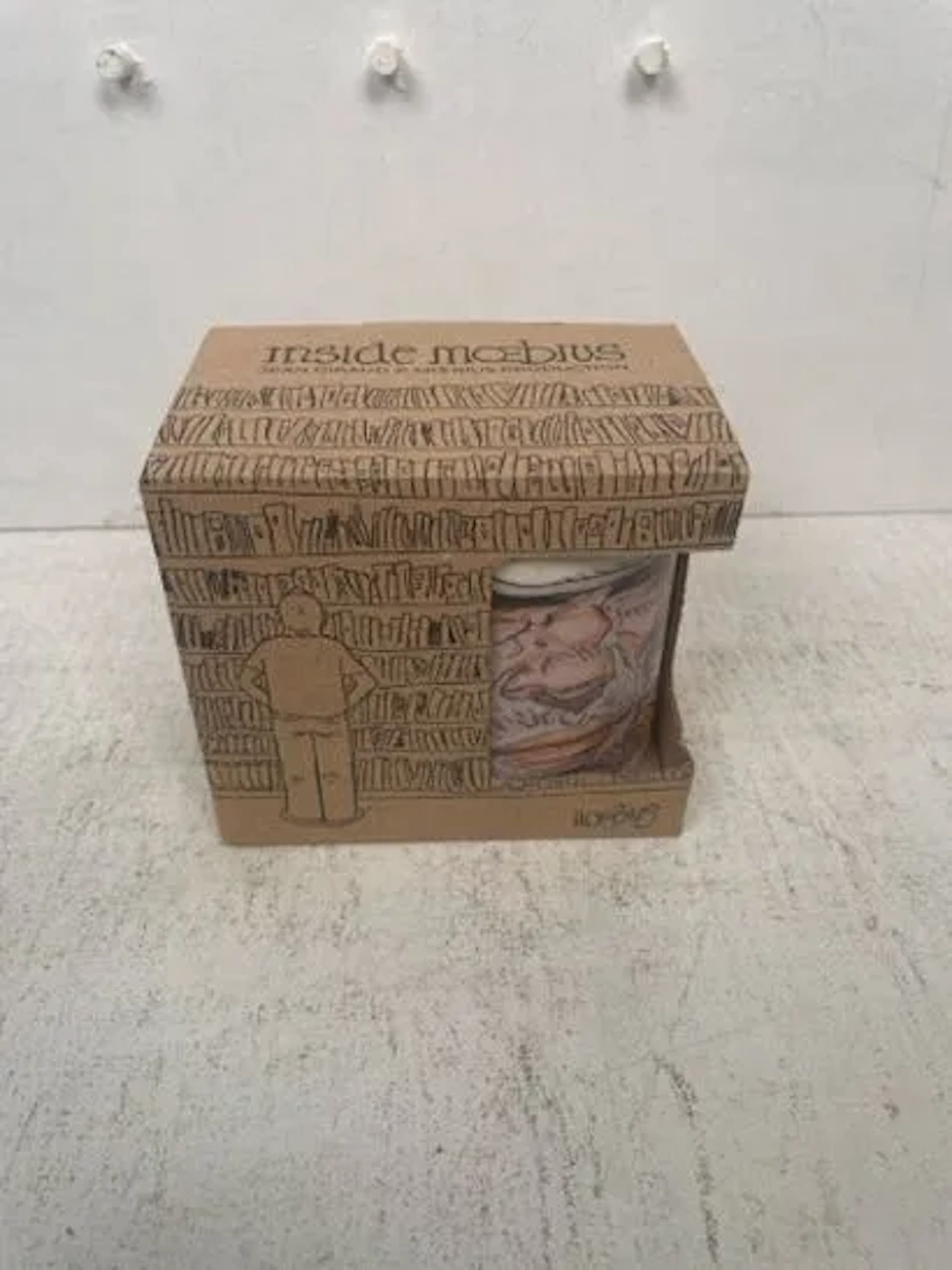 Collector's Mug / "Inside Moebius" Mug - Jean Giraud / Moebi - Lot 117