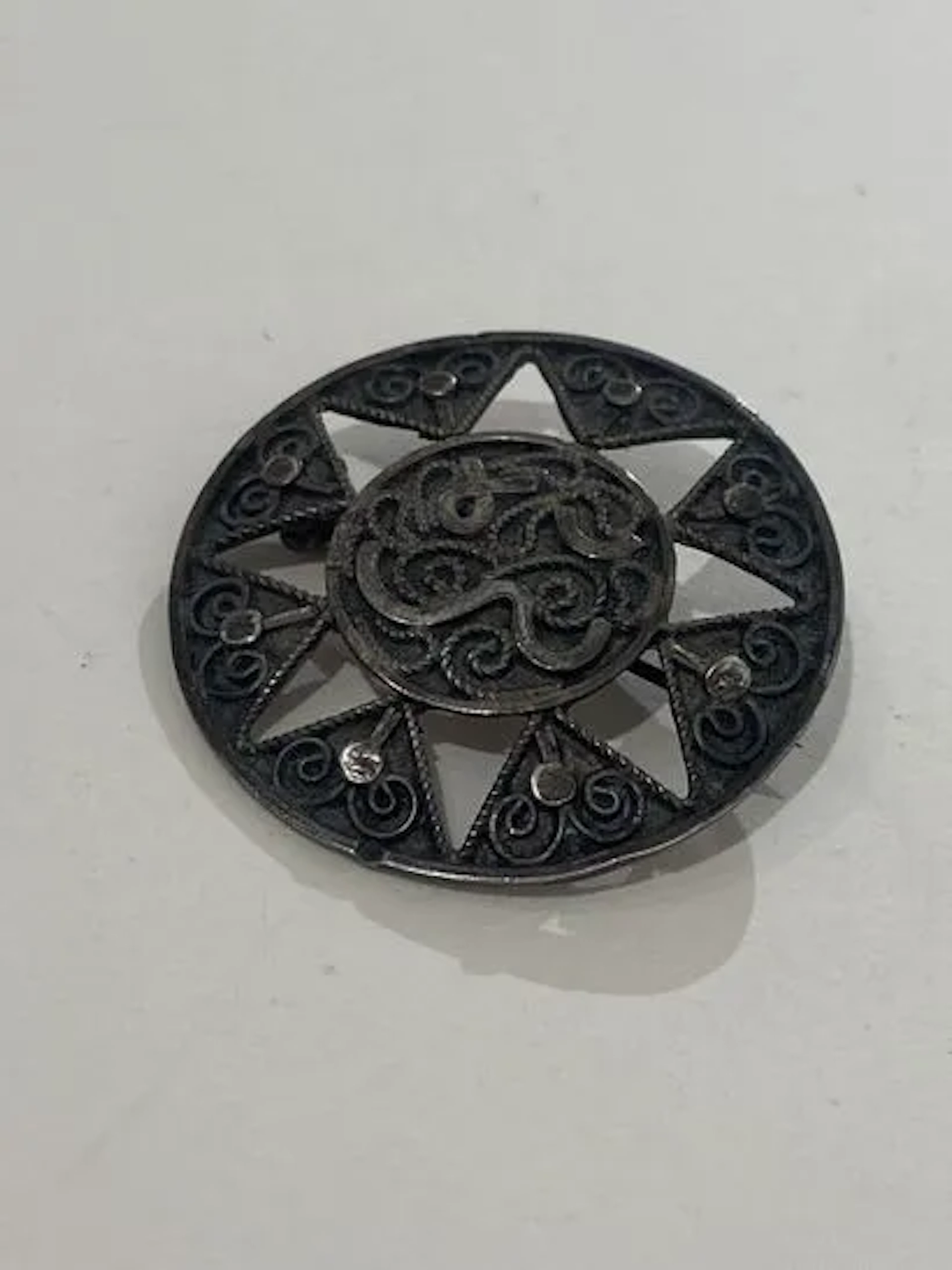 MAROC. BROCHE - Lot 163
