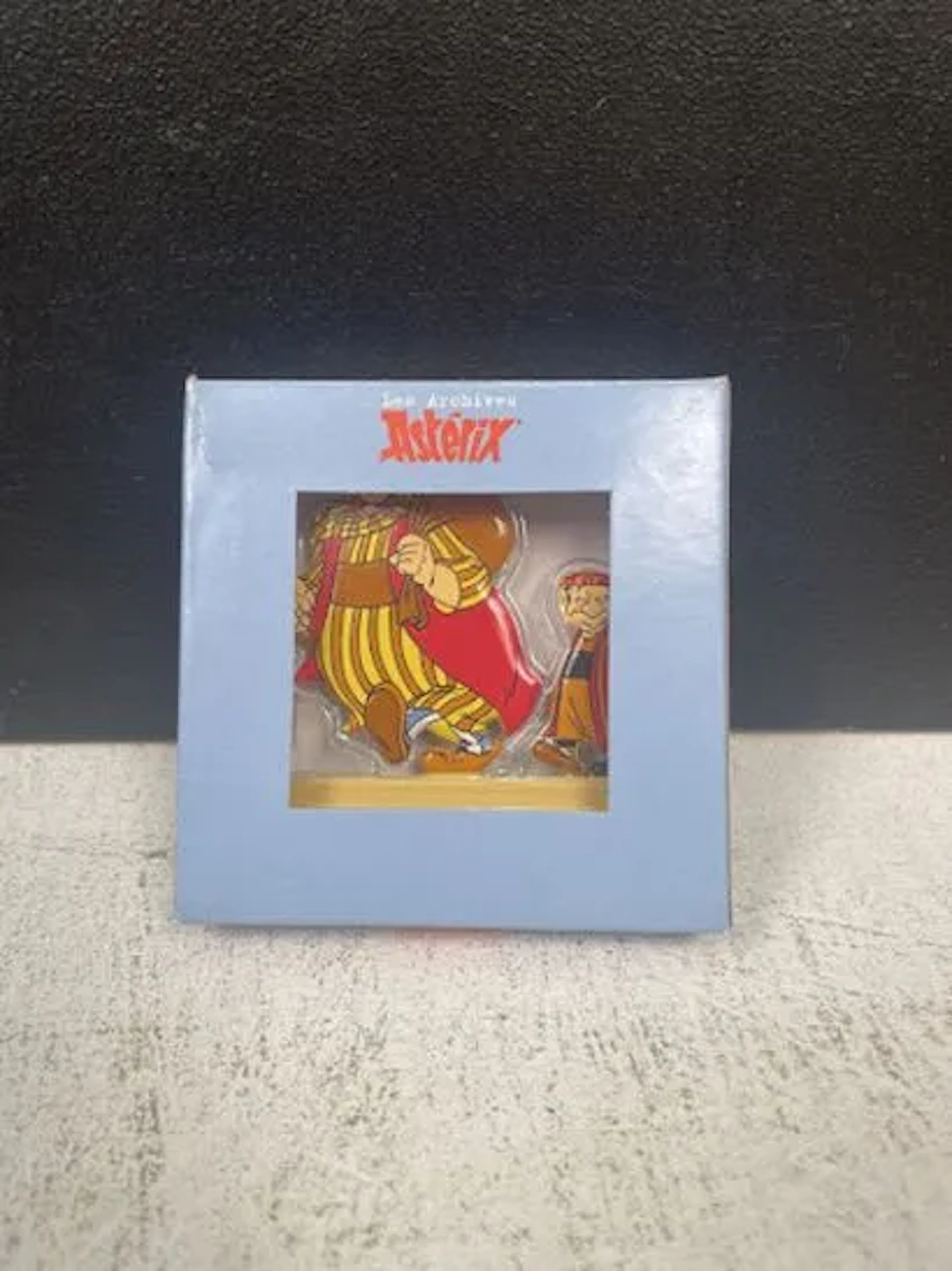 ASTÉRIX (Goscinny & Uderzo) - Flat metal figurine: Epide - Lot 61