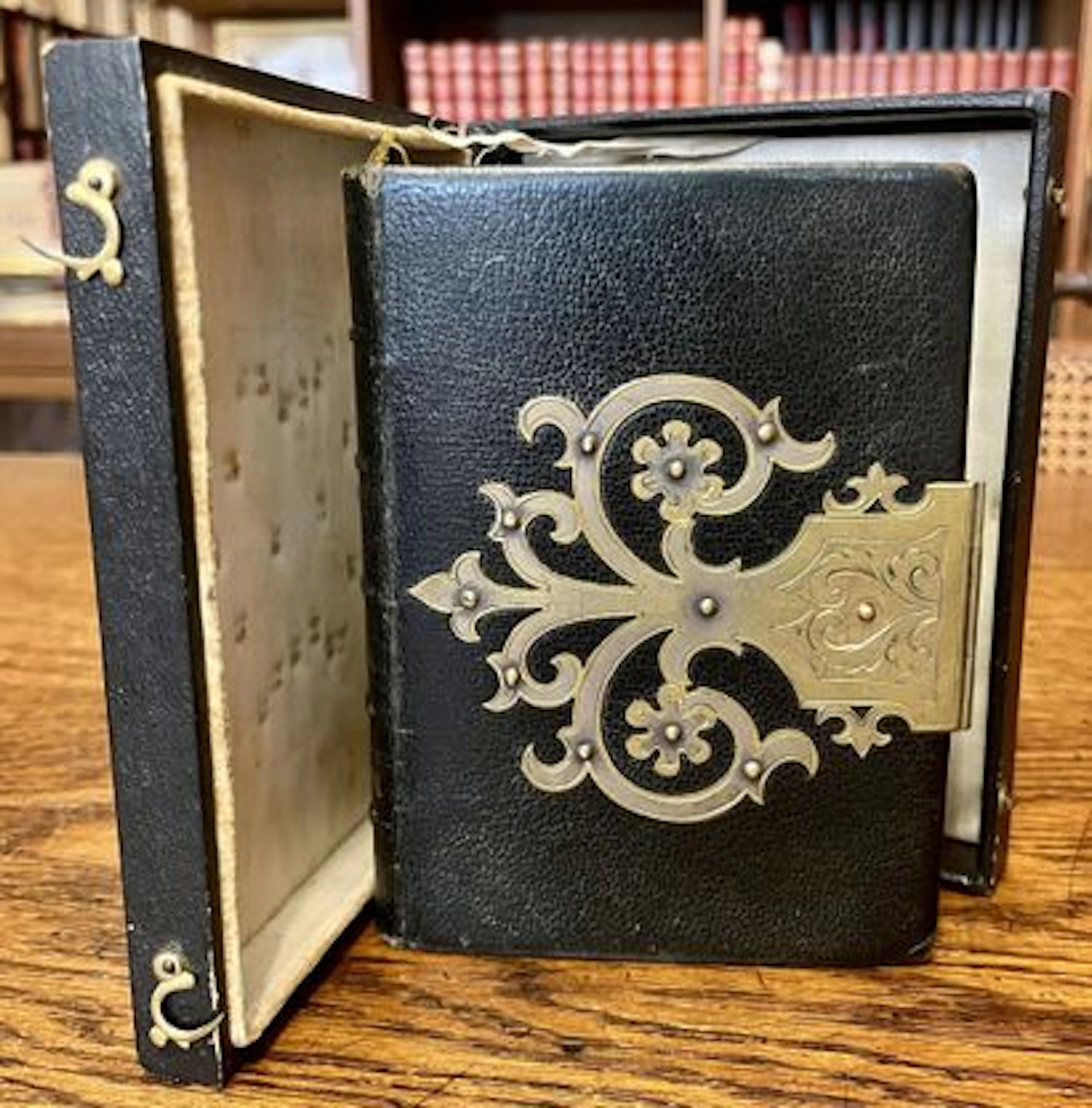 ROMAN MISSAL. Dijon, Pellion & Marchet Brothers, publish - Lot 207