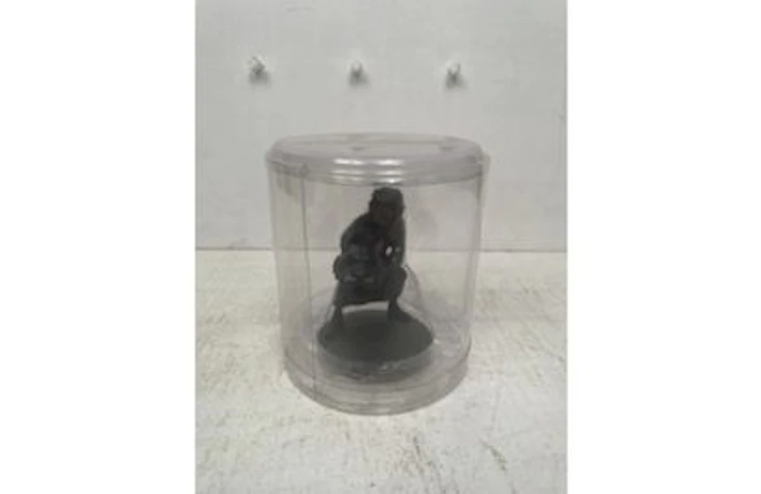 Black Monochrome Figurine - Tintin and Snowy in the Desert - - Lot 243