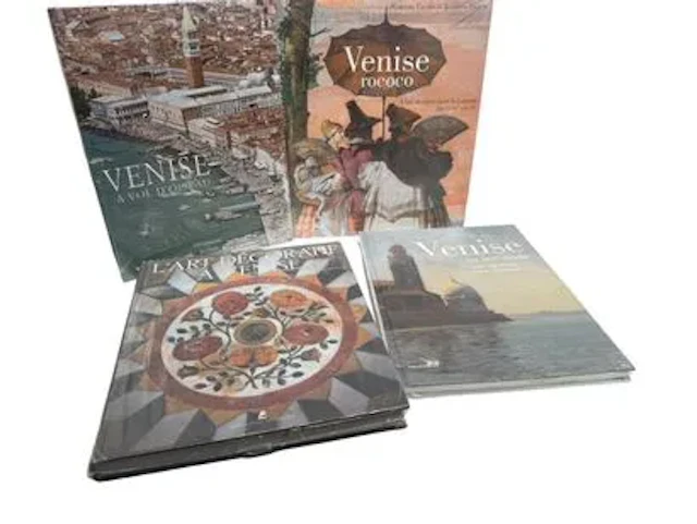 VENICE - Lot 370