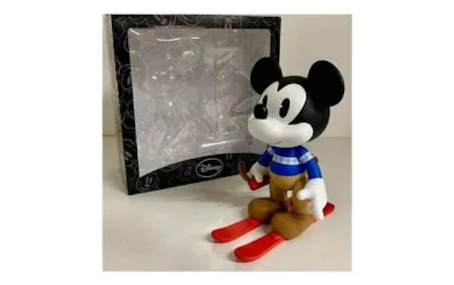 Mickey Mouse on Skis - Vinyl Figure. Leblon-Delienne x Artoy - Lot 185