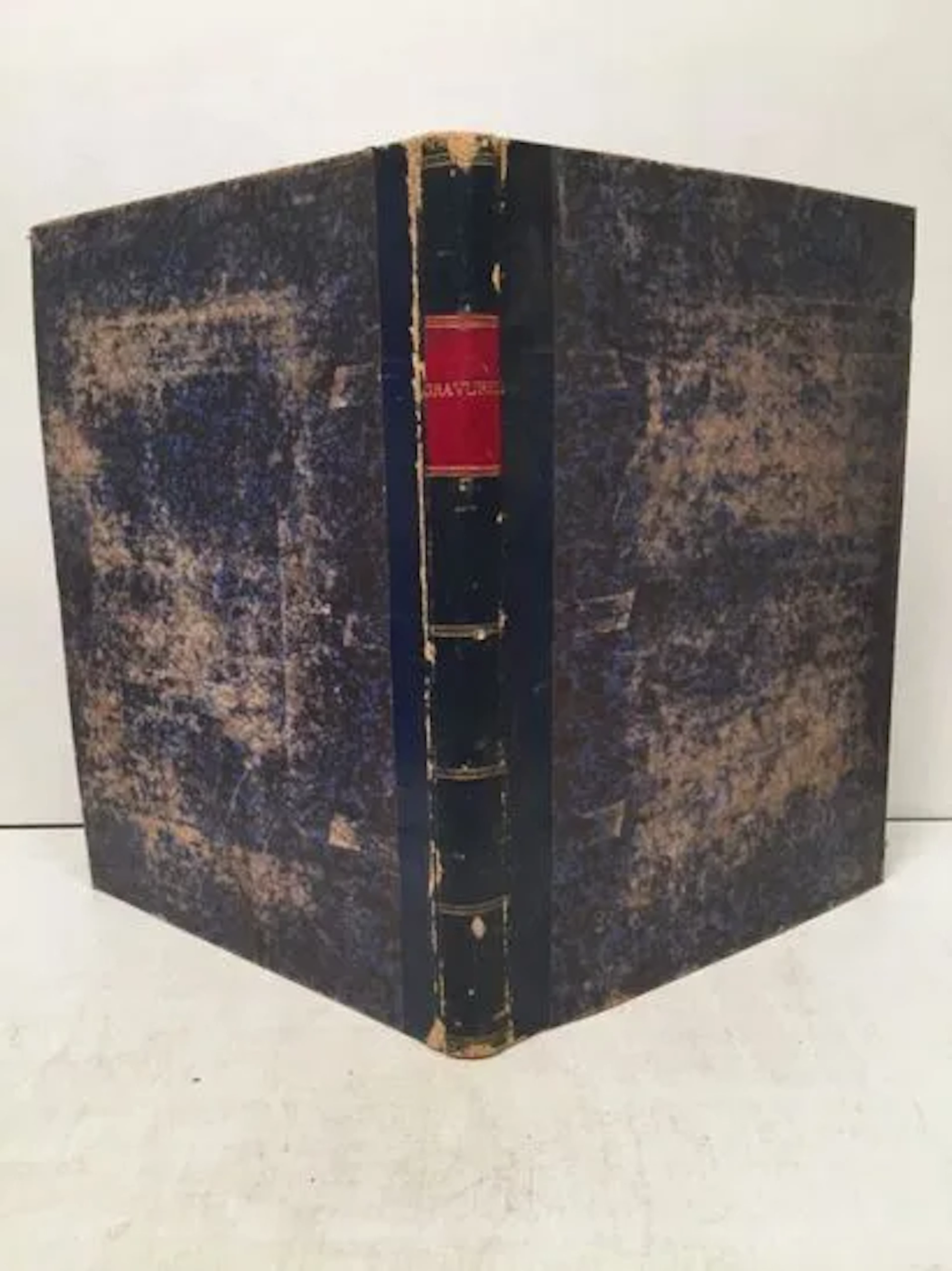 A mock album compiled by an amateur, consisting of 170 engra - Lot 266