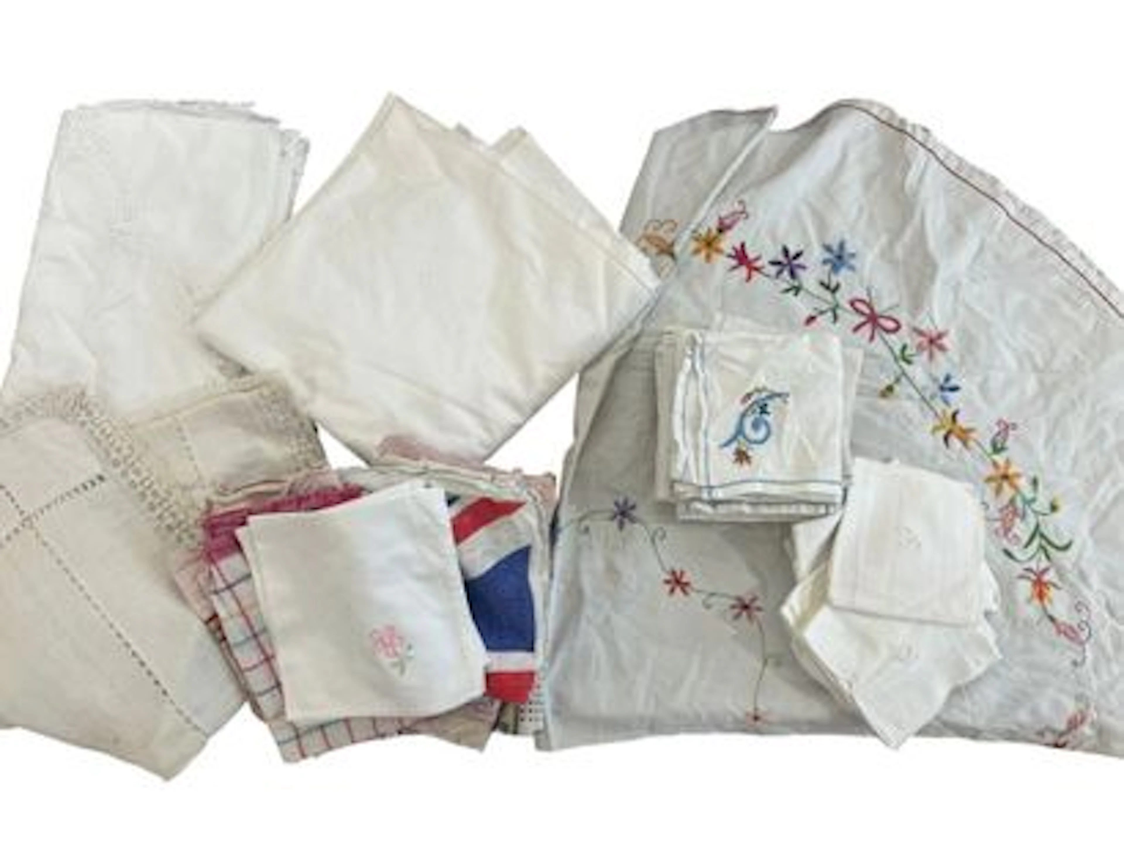 HOUSEHOLD LINEN - Lot 267