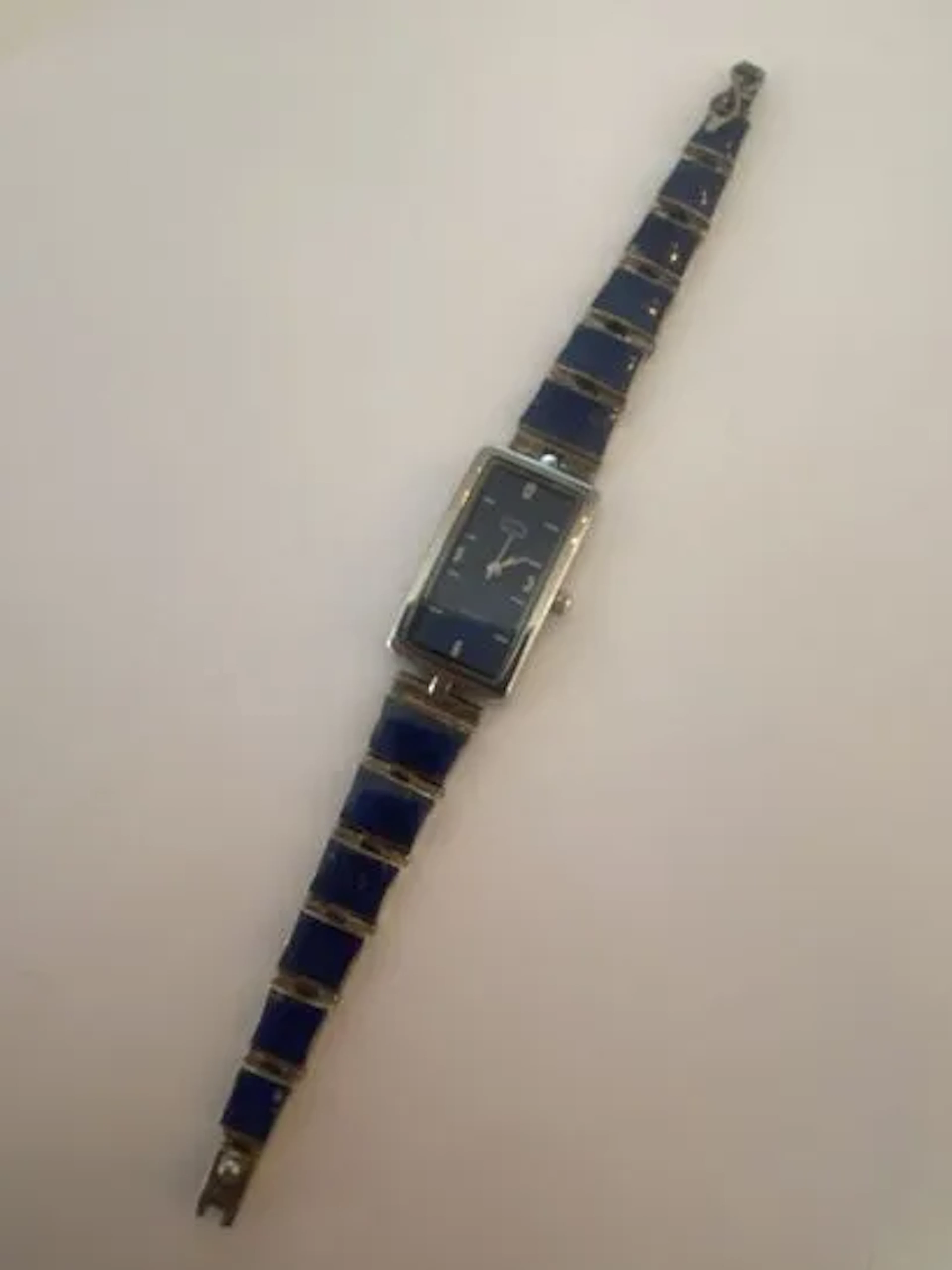 CHRITINA VALENTIN - Lot 375