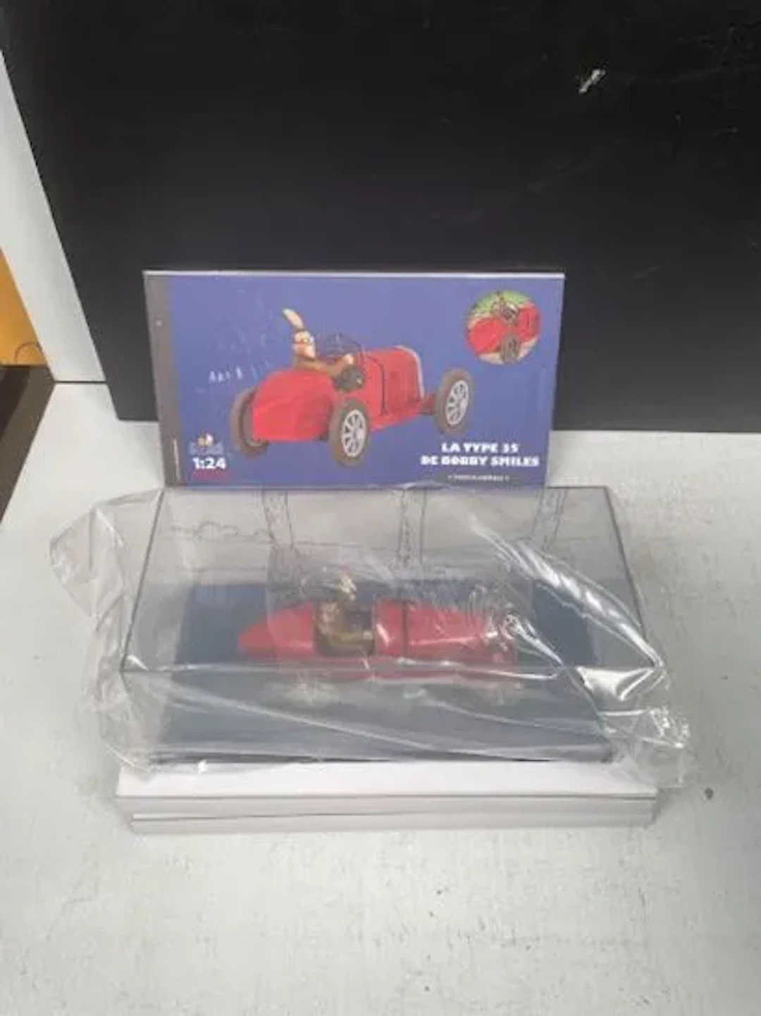 TINTIN (Hergé) - Véhicule 1/24 : La Type 35 de Bobby Smiles - Lot 256