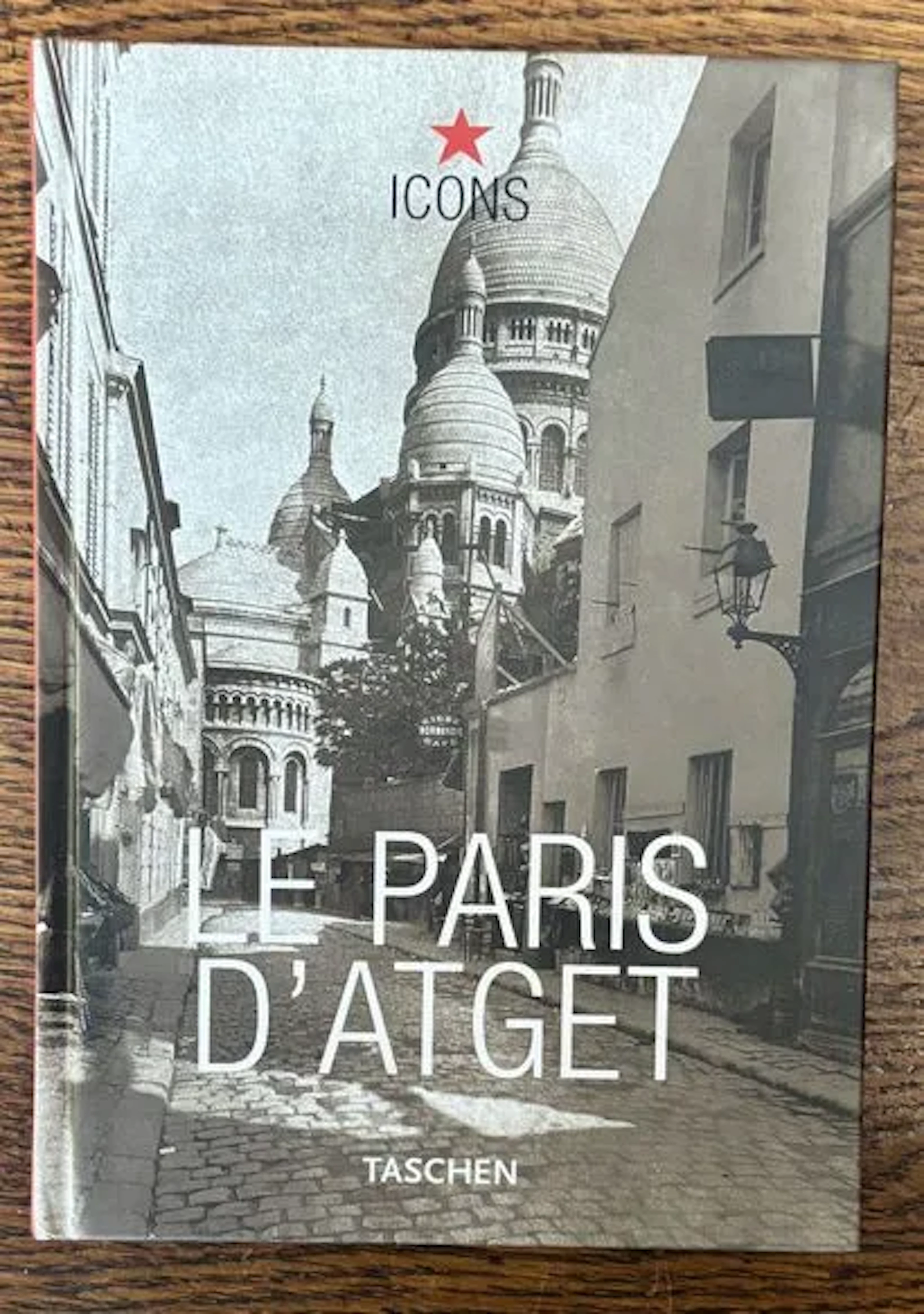 ATGET (Eugène) — KRASE (Andreas). Le Paris d'Atget / Eugène - Lot 22