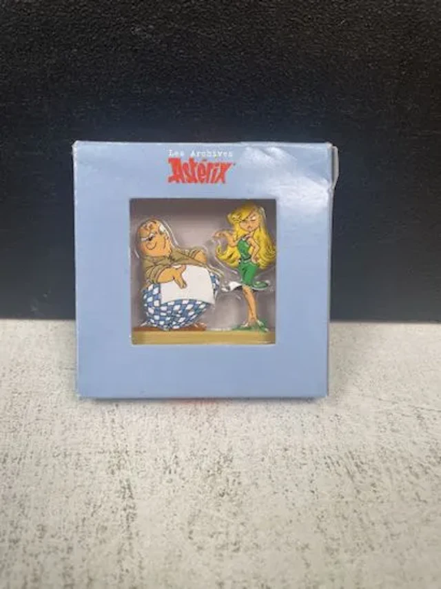 ASTÉRIX (Goscinny & Uderzo) - Flat metal figurine: Obeli - Lot 60