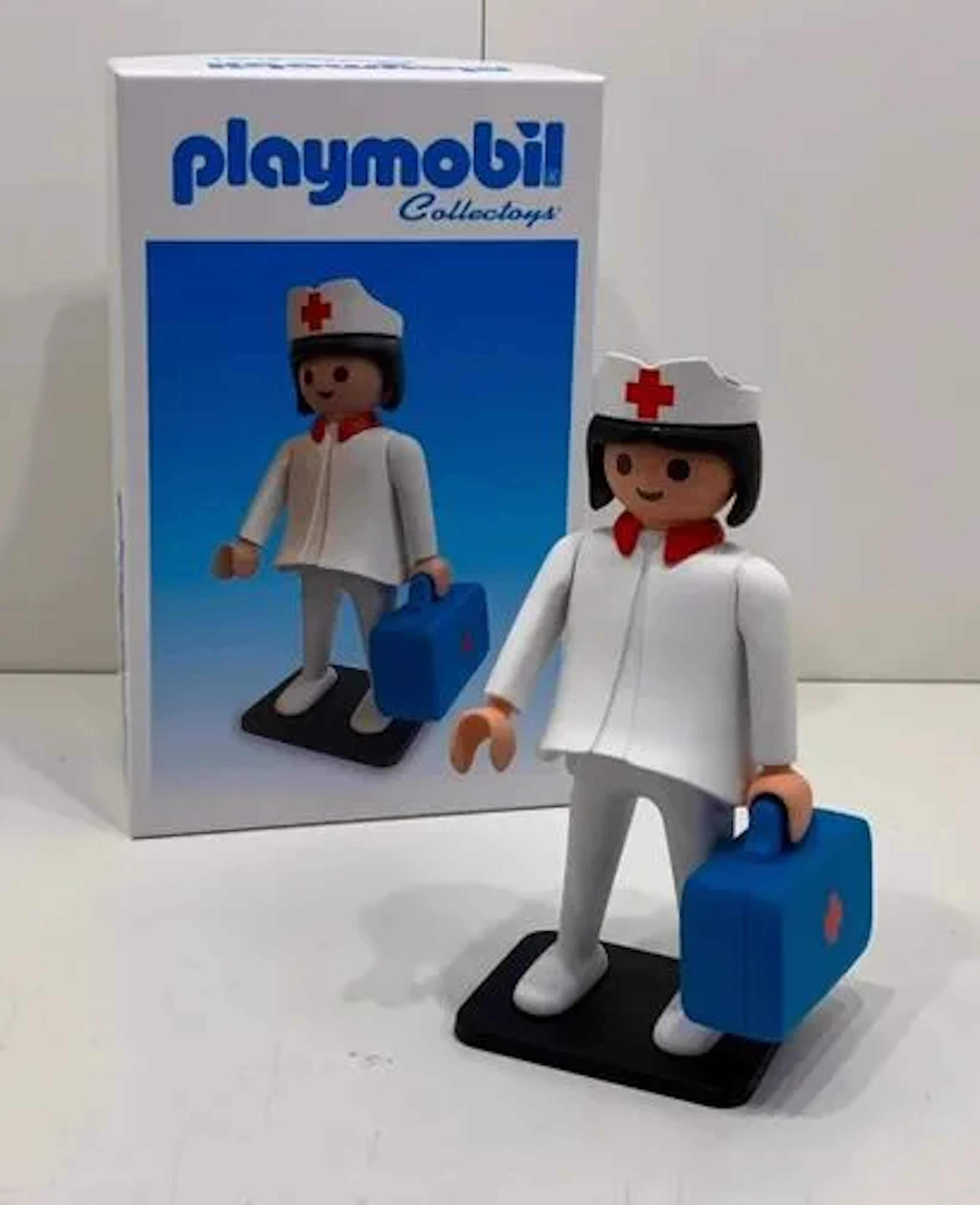 L'Infirmiere Playmobil - Collection Resine 22,7 cm - Lot 137