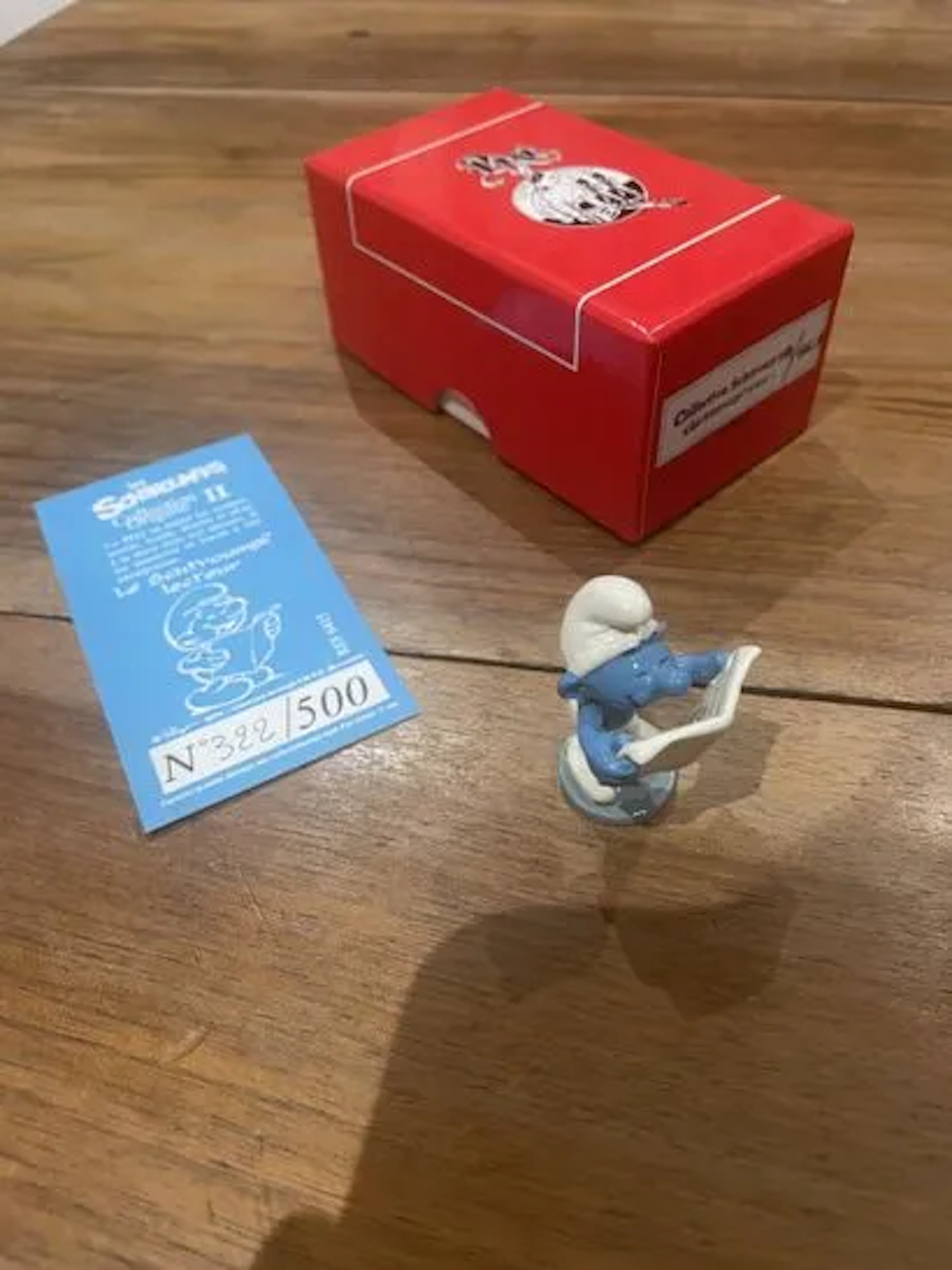PIXI - The Smurfs: The Book-Loving Smurf (Item No. 6419) - Lot 185