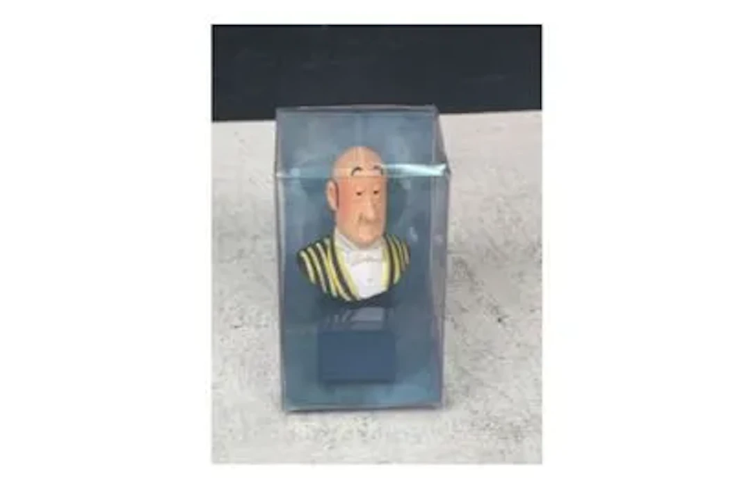 Small Nestor Bust - Tintin Collection - Lot 231