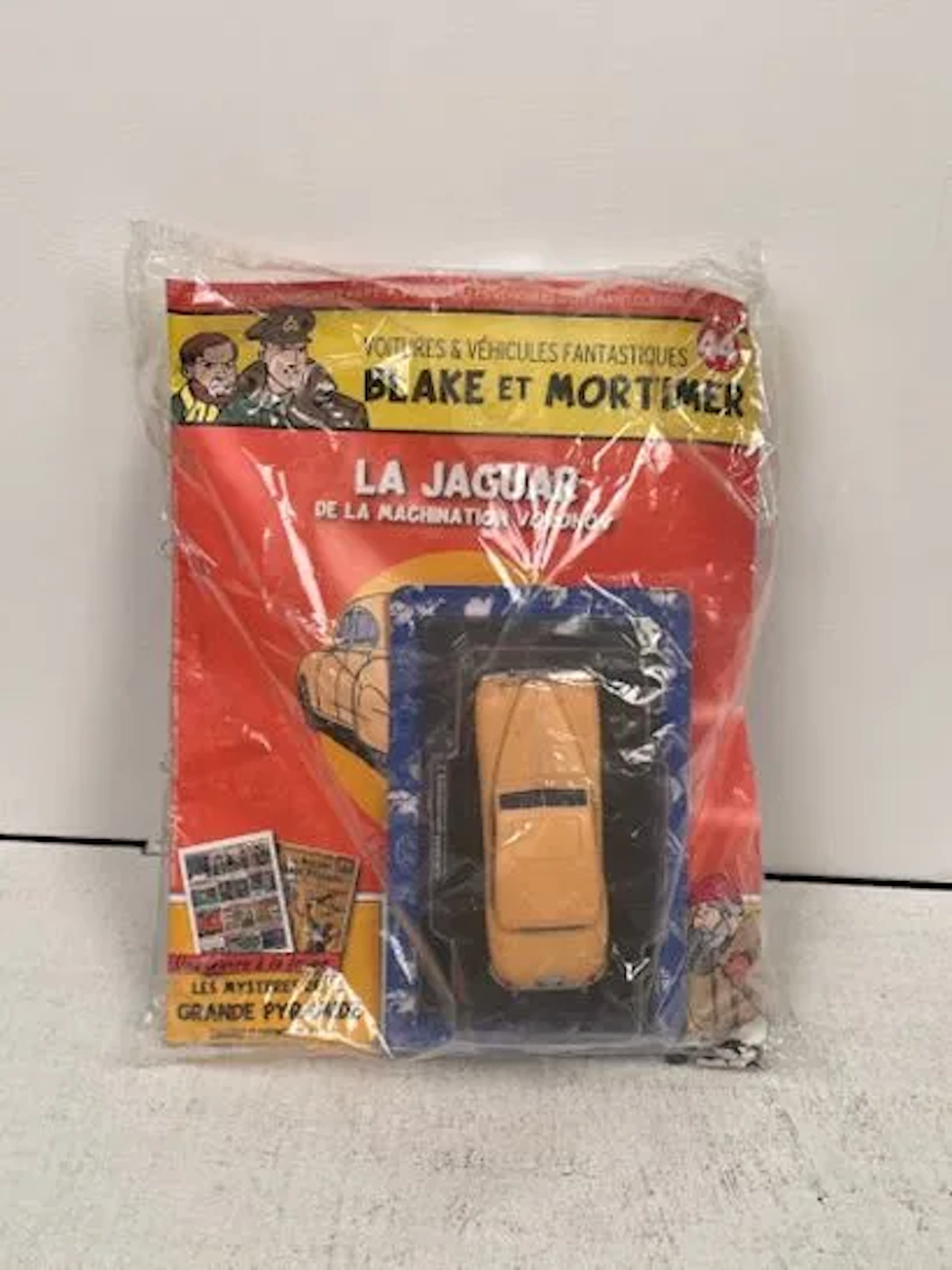 FANTASY CARS & VEHICLES FROM BLAKE & MORTIMER (HACHE - Lot 270