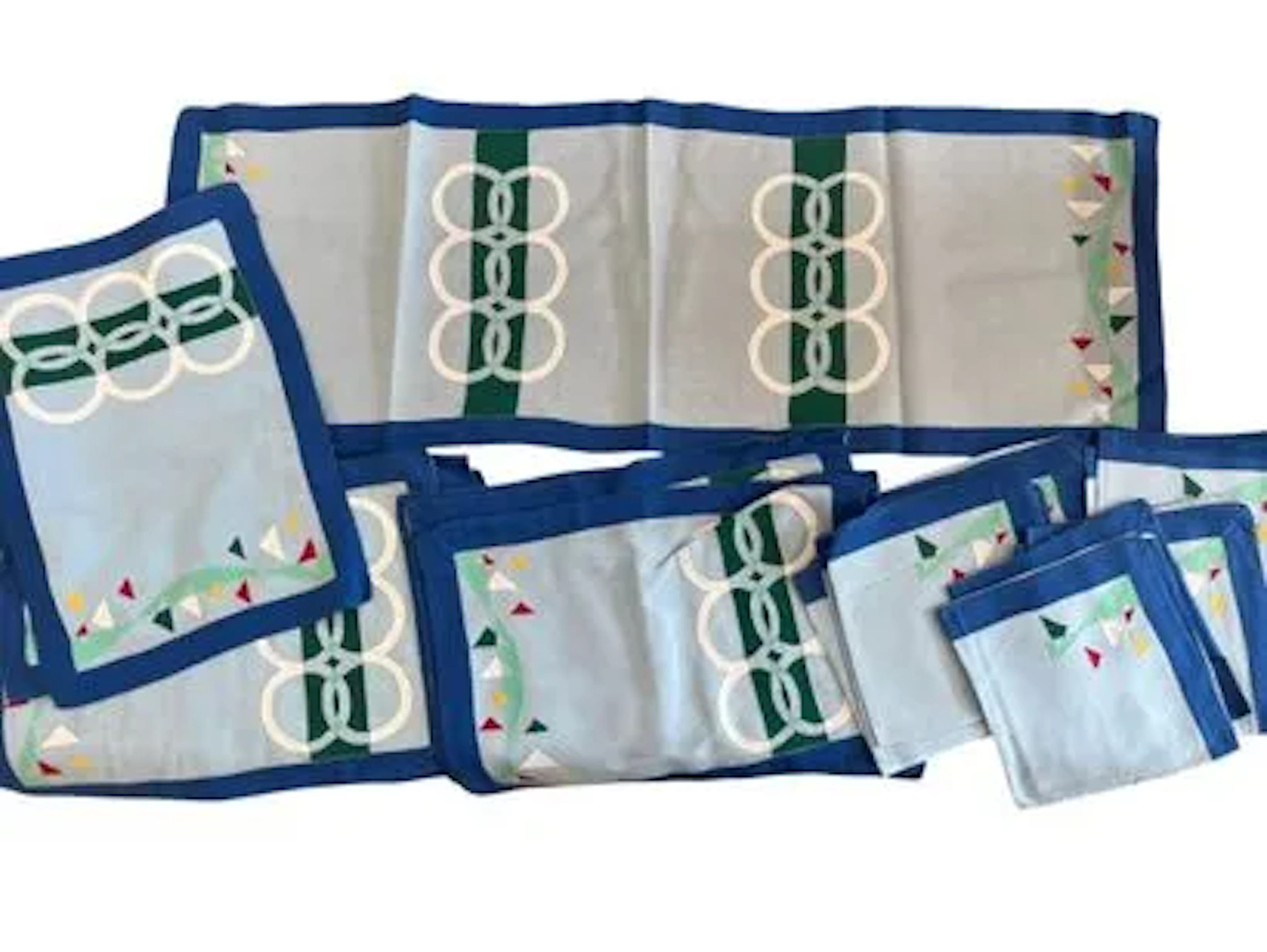TABLE SET - Lot 50