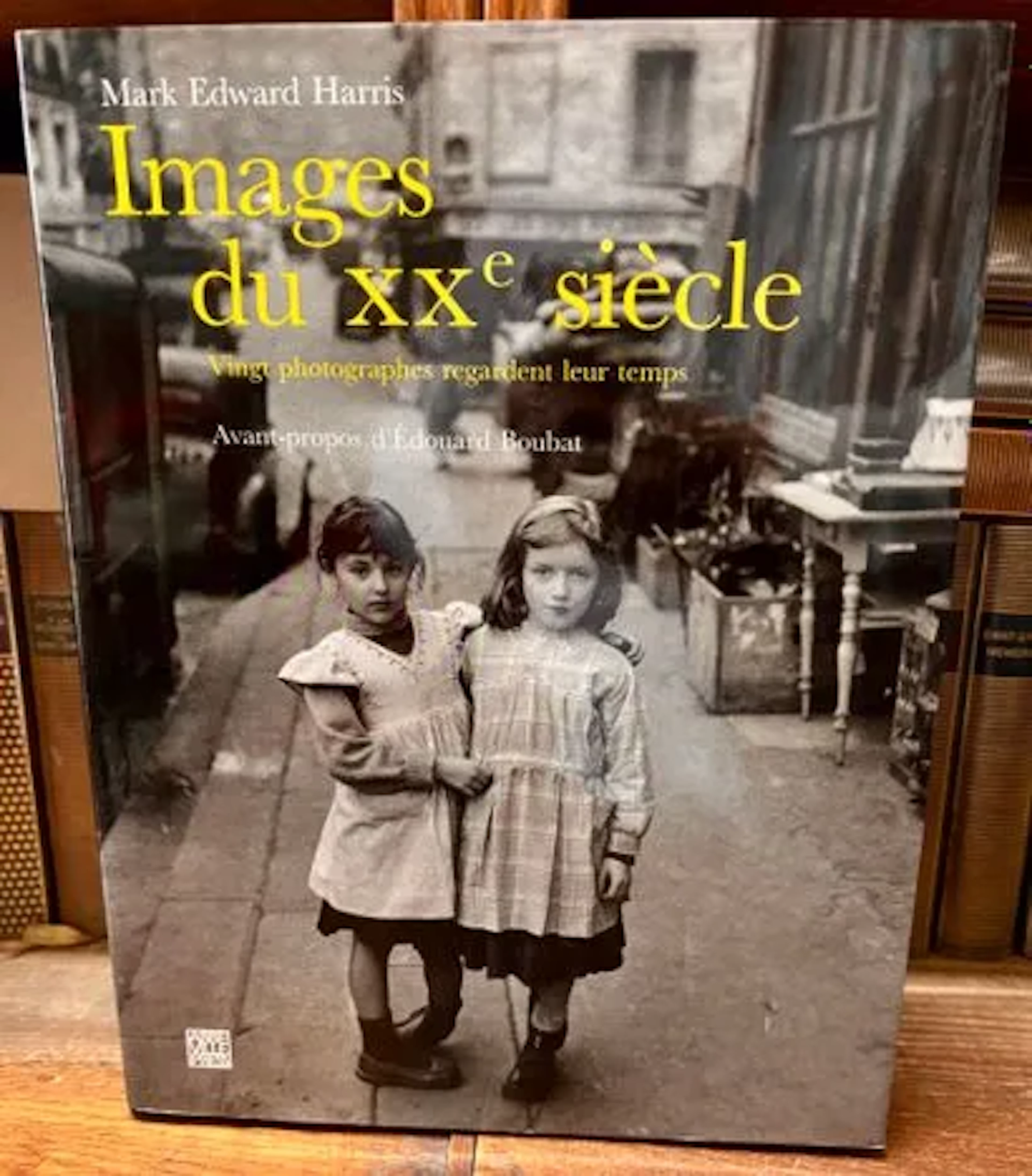 HARRIS (Mark Edward). Images of the 20th Century: Twenty Pho - Lot 178