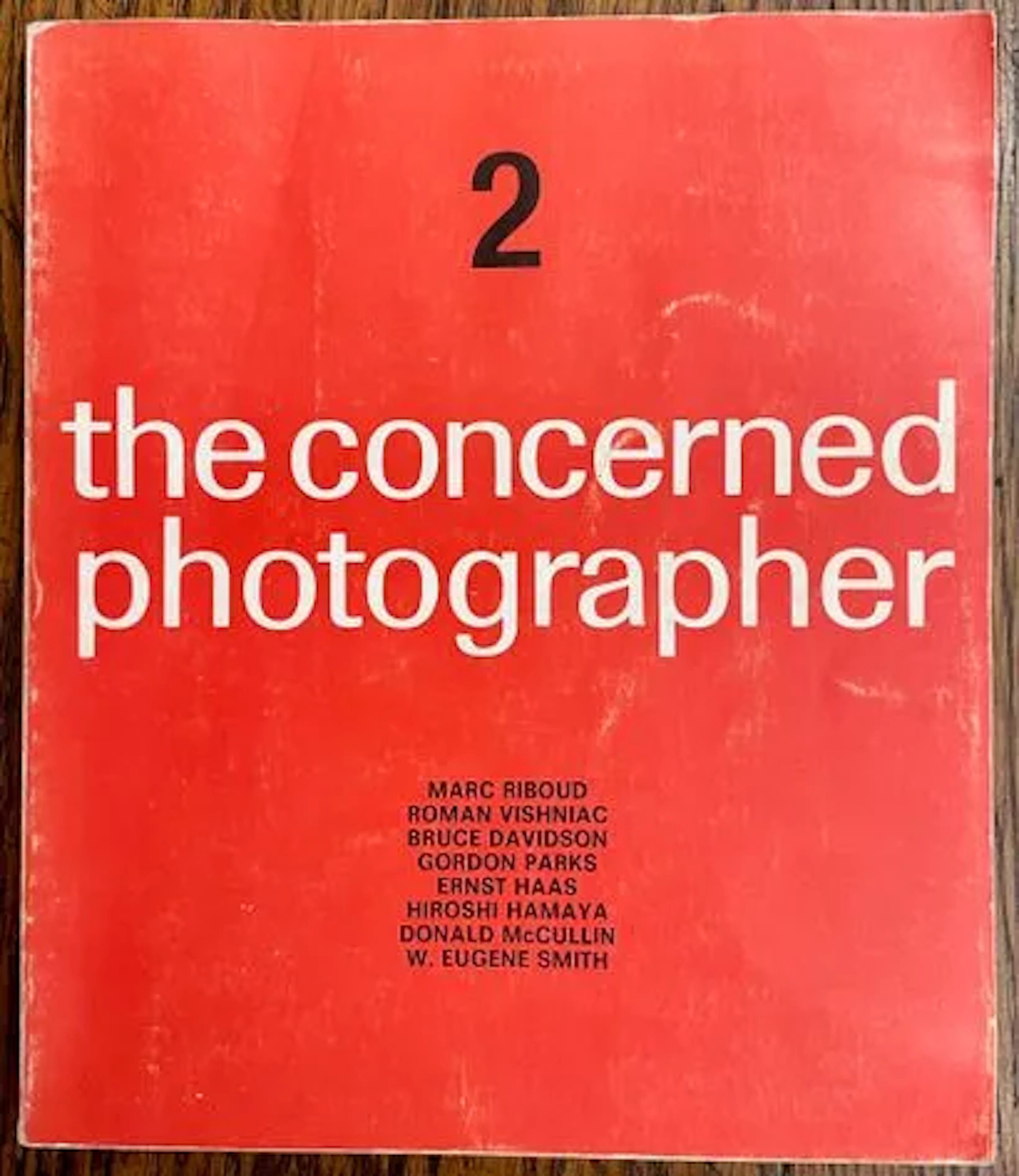 THE CONCERNED PHOTOGRAPHER. Volume 2. - Lot 289