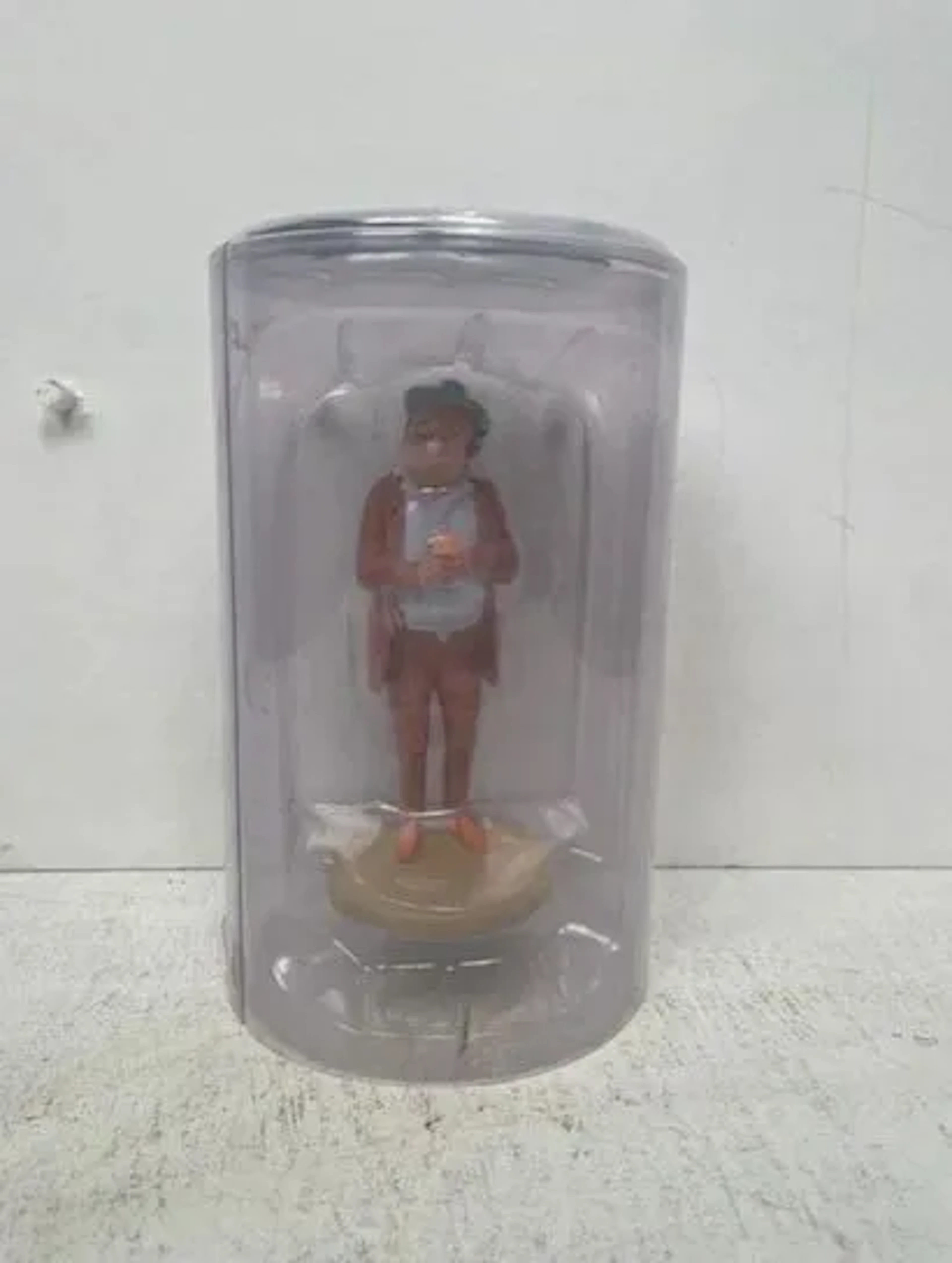 TINTIN (Hergé) - Figurine résine 12 cm : Oliveira da Figueir - Lot 252