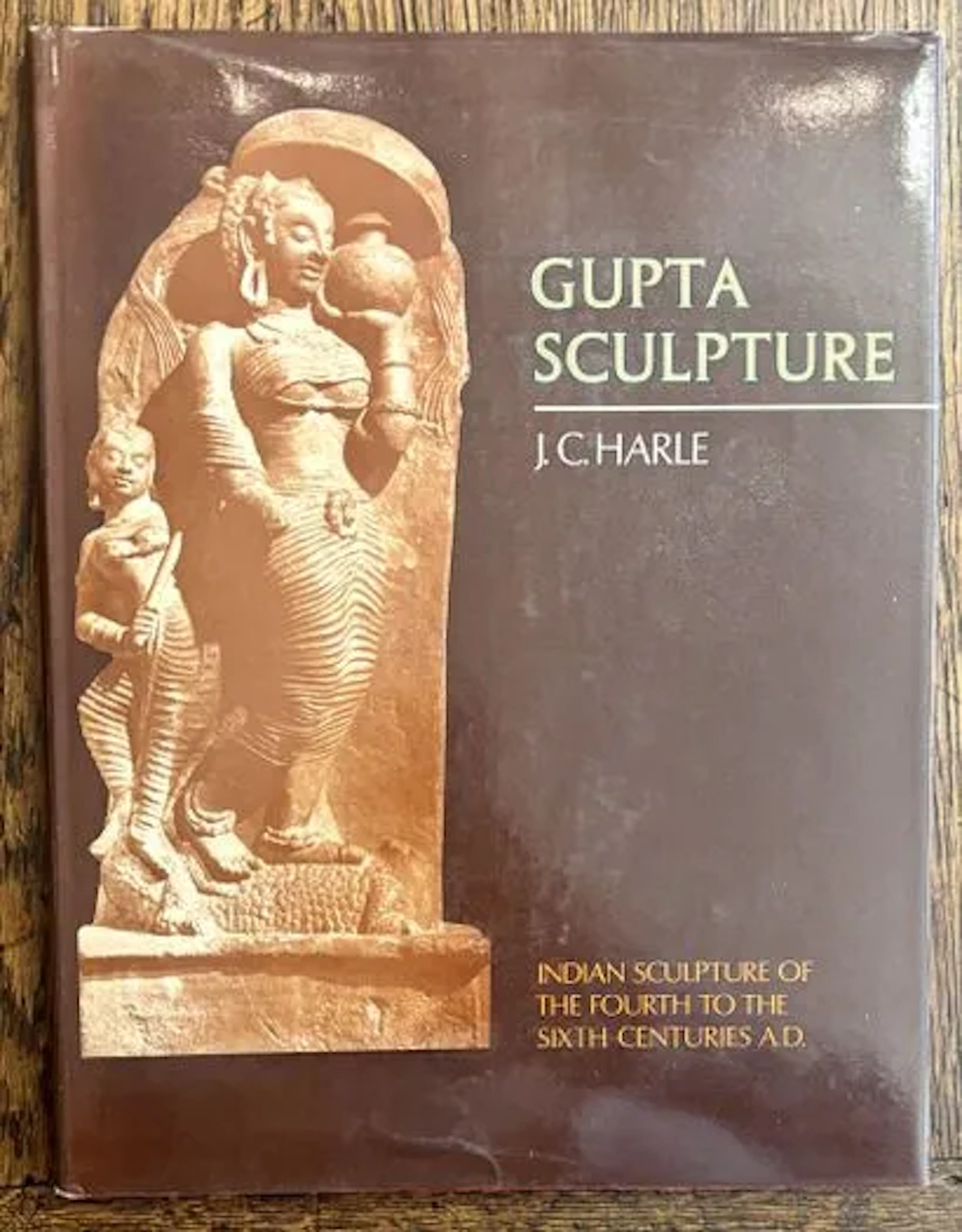 HARLE (J. C.). — Gupta Sculpture. Indian Sculpture of the Fo - Lot 152