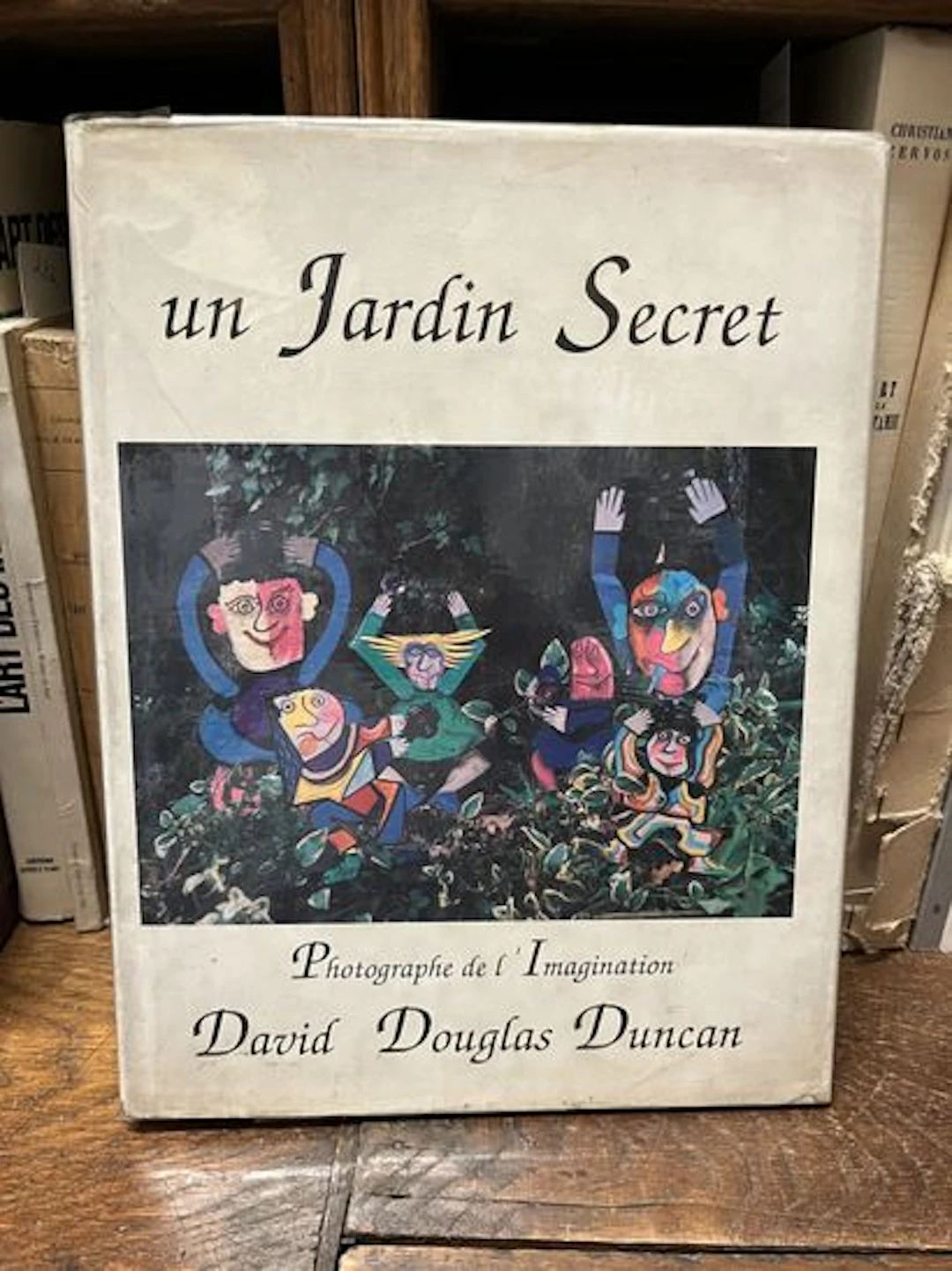 DUNCAN (David Douglas). Un Jardin Secret. Photographe de l'I - Lot 93