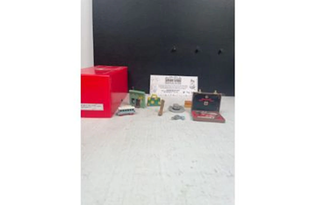 PIXI 6051 - Box No. 7 - Lot 156
