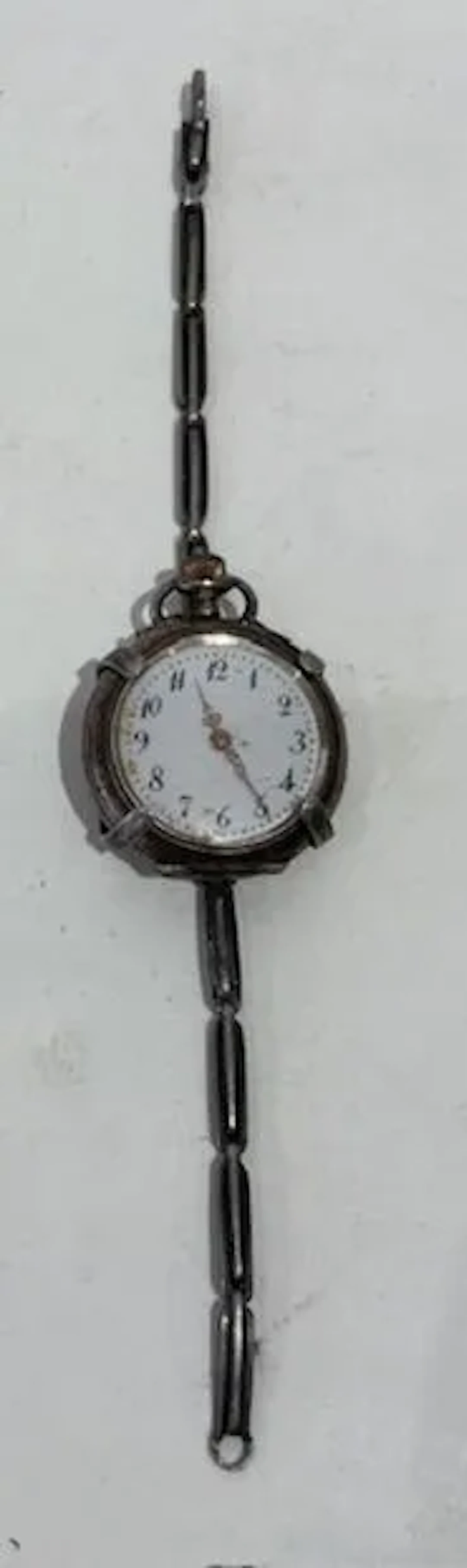 SILVER WATCH - Lot 383