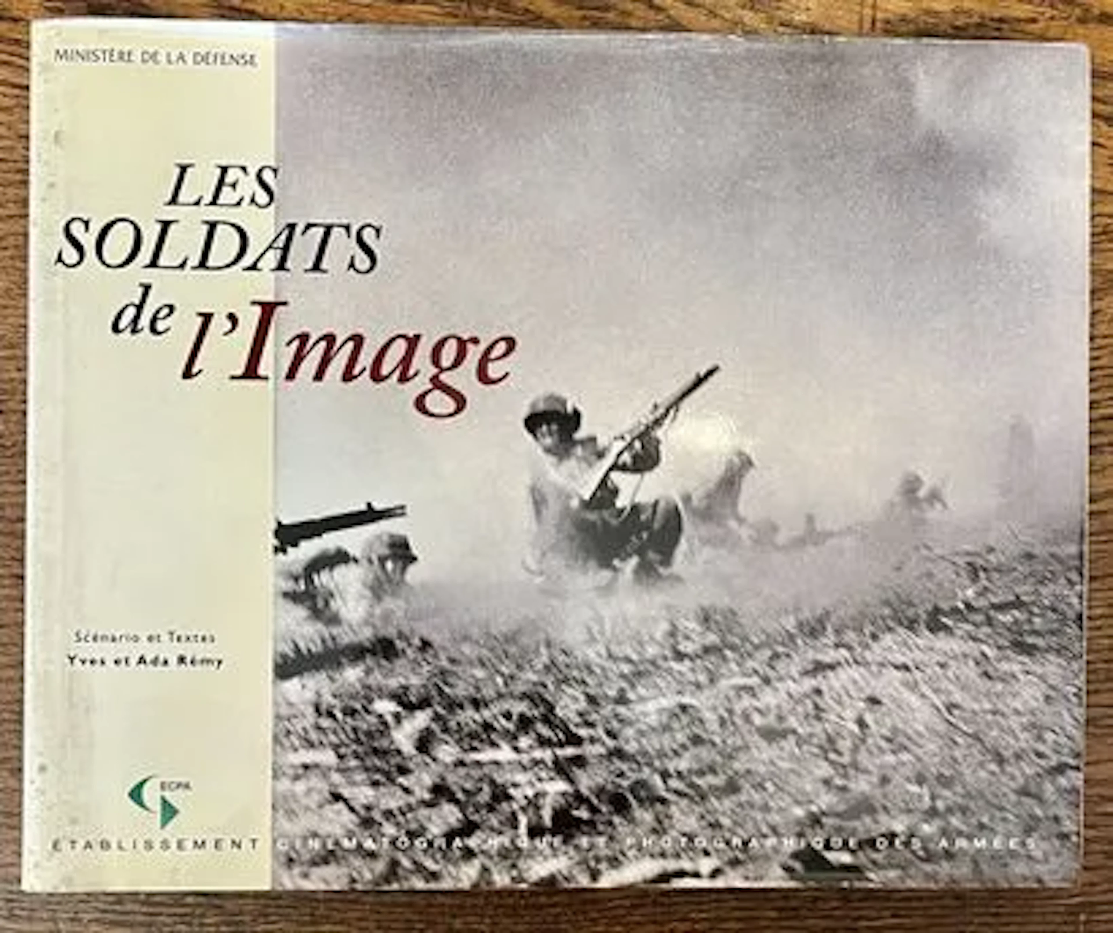 RÉMY (Yves et Ada). Les Soldats de l'Image. - Lot 248